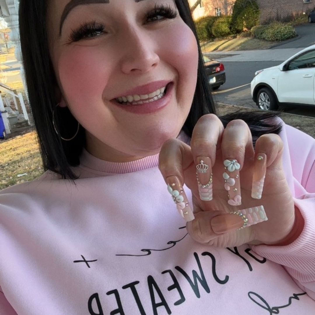 @bebesitalecii x Lovful Creator Collab Royal Bloom Handmade Nails C063