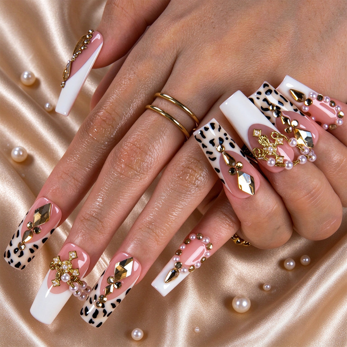 Divine Elegance Handmade Nails H970