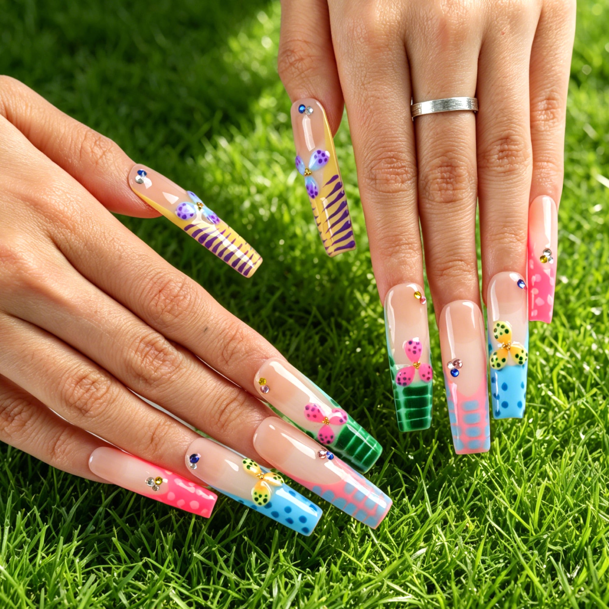 Candy Confetti Handmade Nails H796
