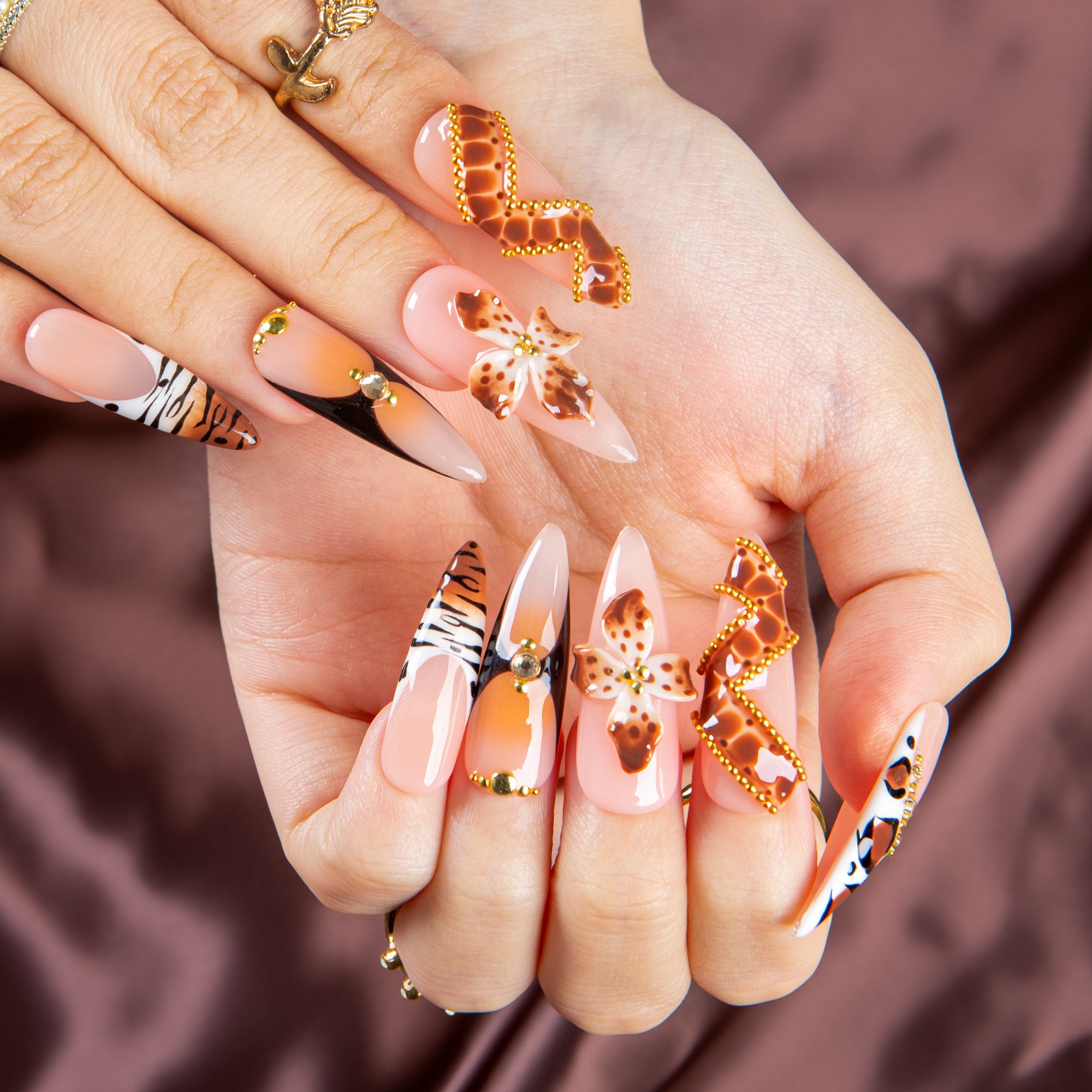 Untamed Vixen Handmade Nails H648