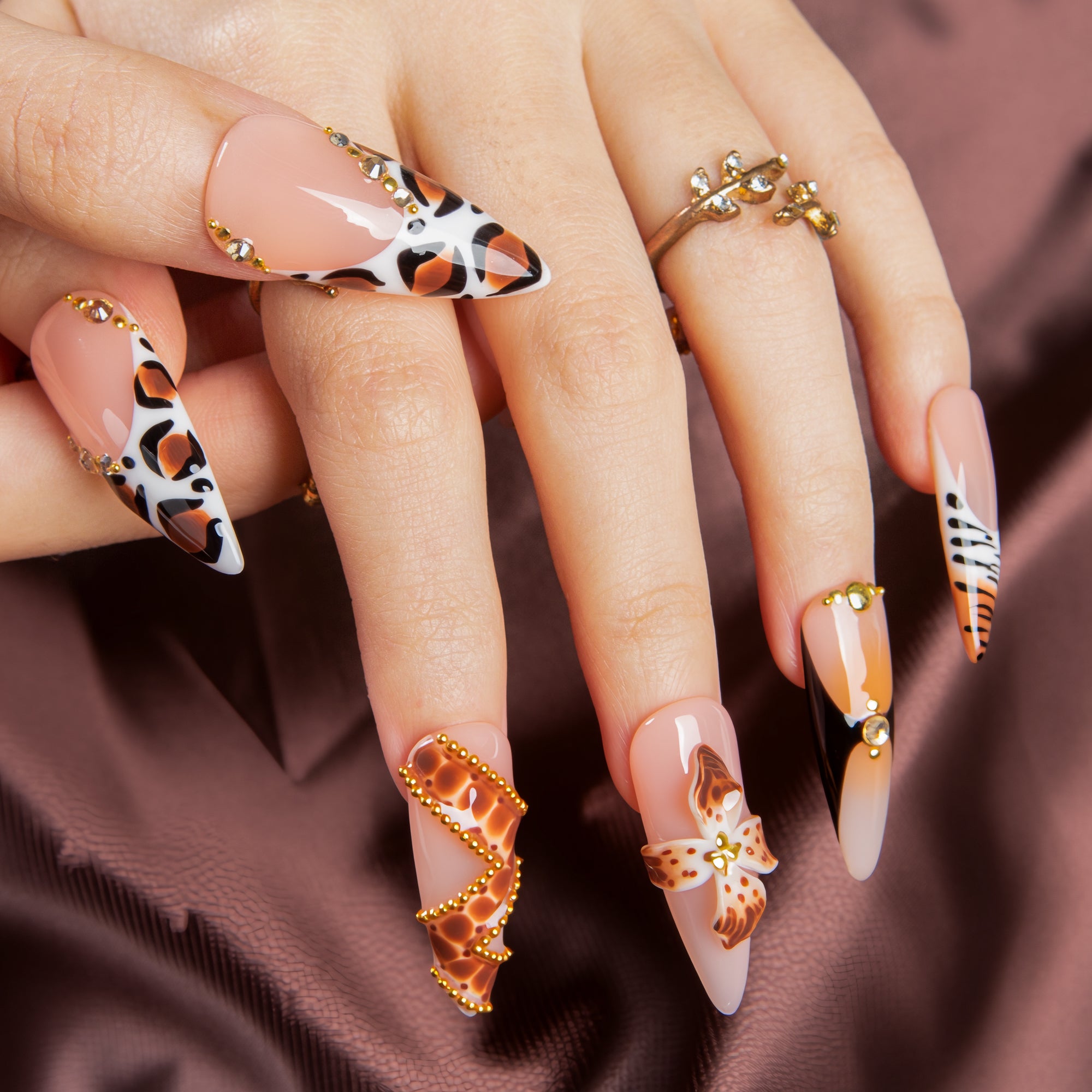 Untamed Vixen Handmade Nails H648