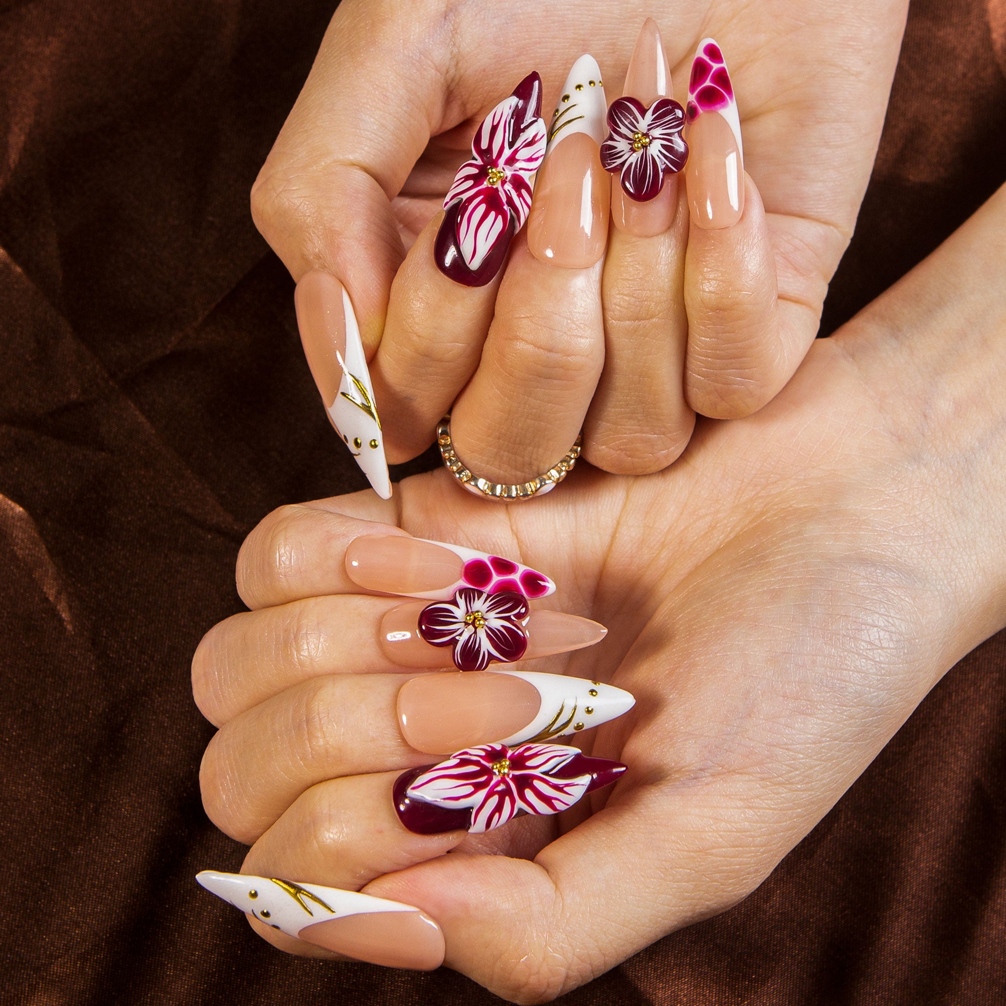 Obsidian Dahlia Handmade Nails H501