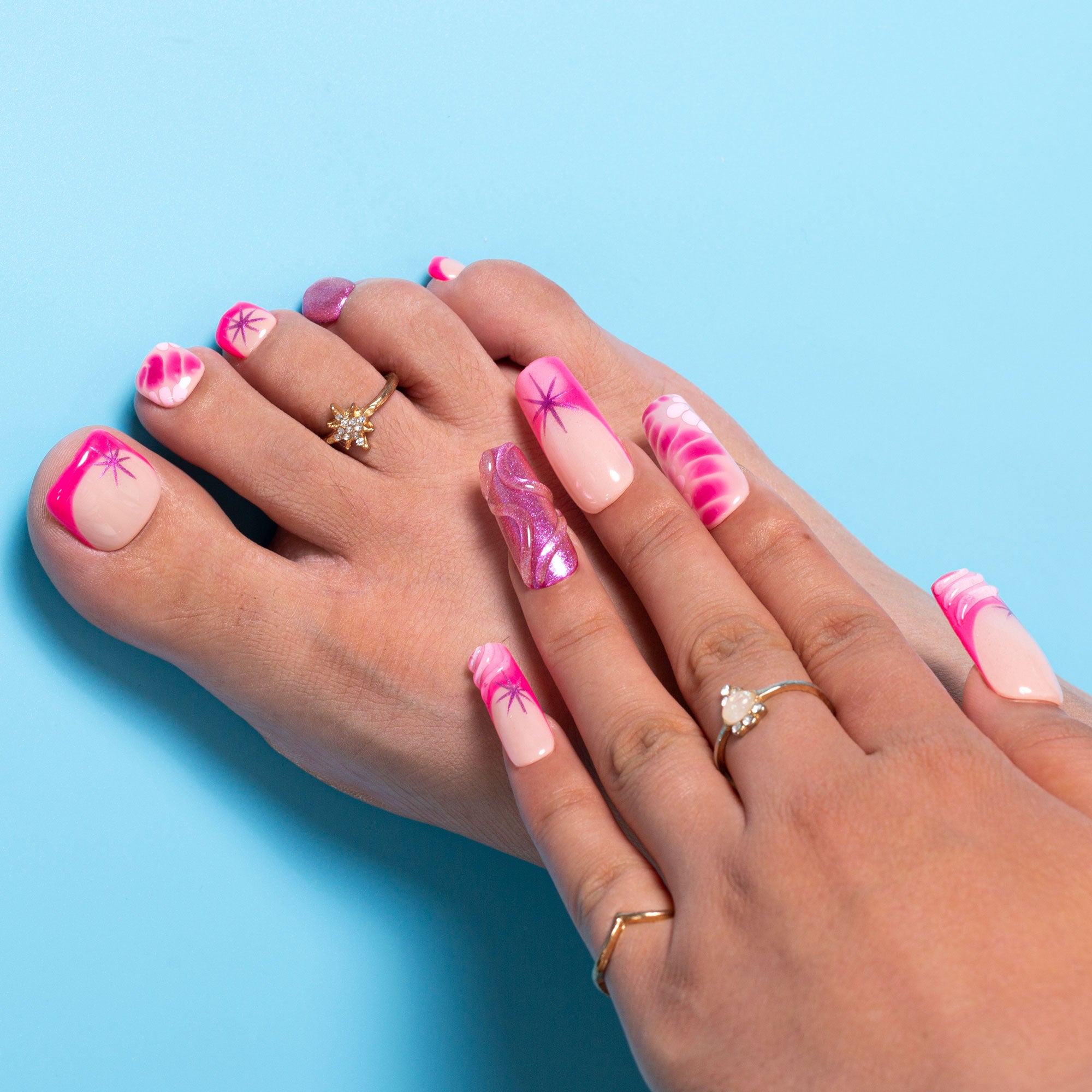 Pinkalicious Combo Set Handmade Nails H584+T584