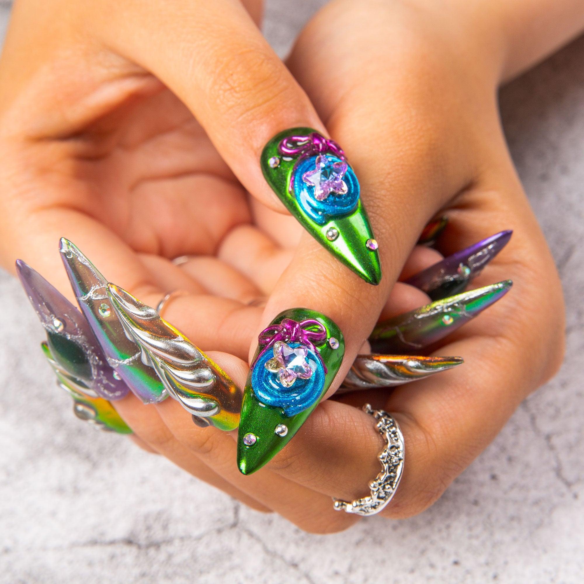 Chrome Couture Stellar Muse Handmade Nails H463