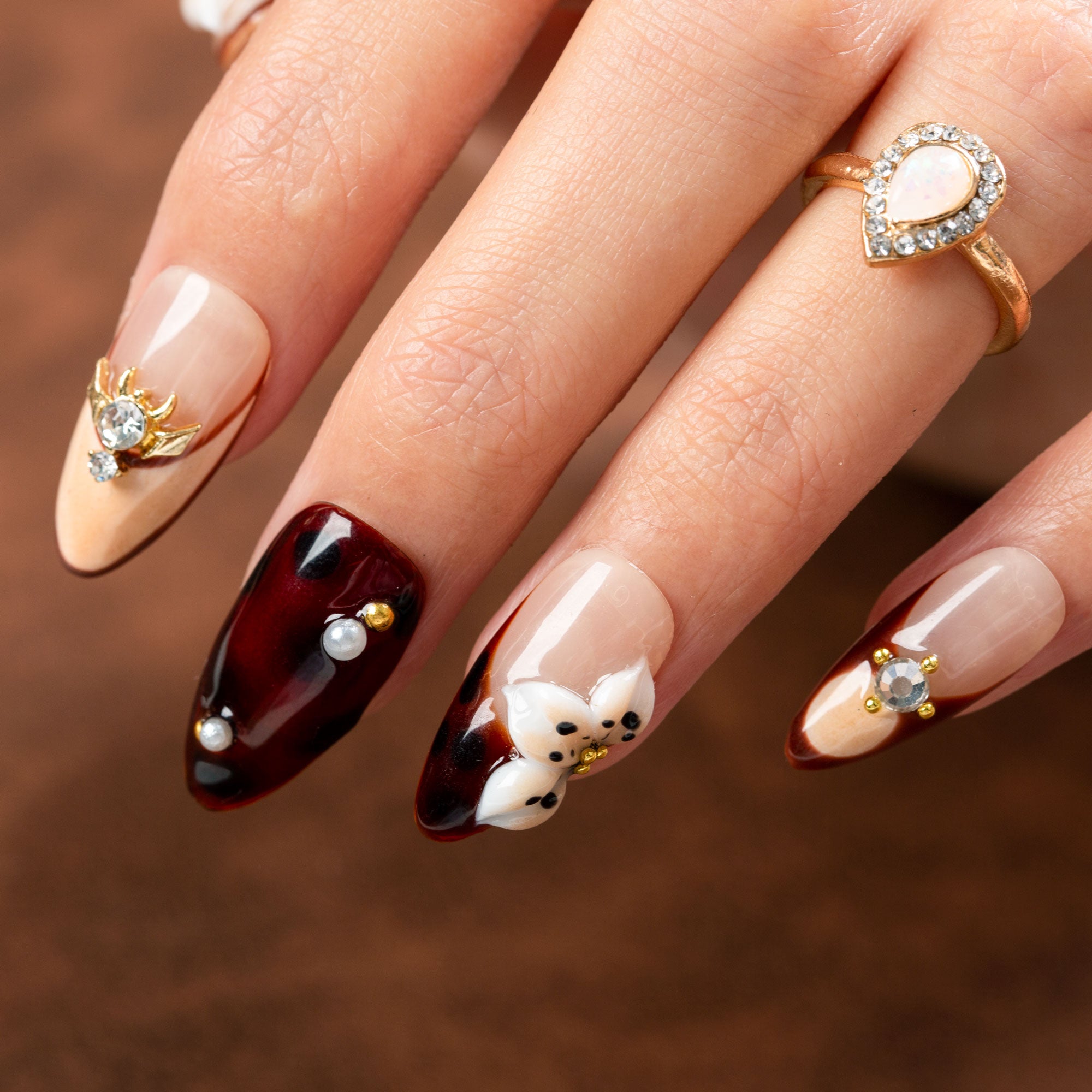 Savanna Spirit Handmade Nails H493