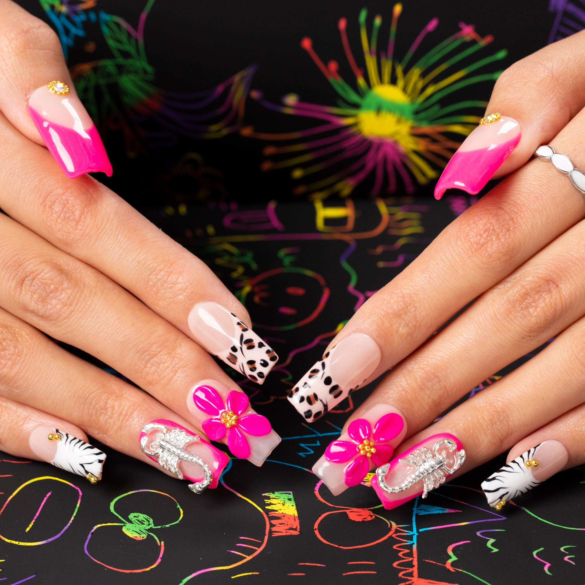 A Wild Sting Handmade Nails H510