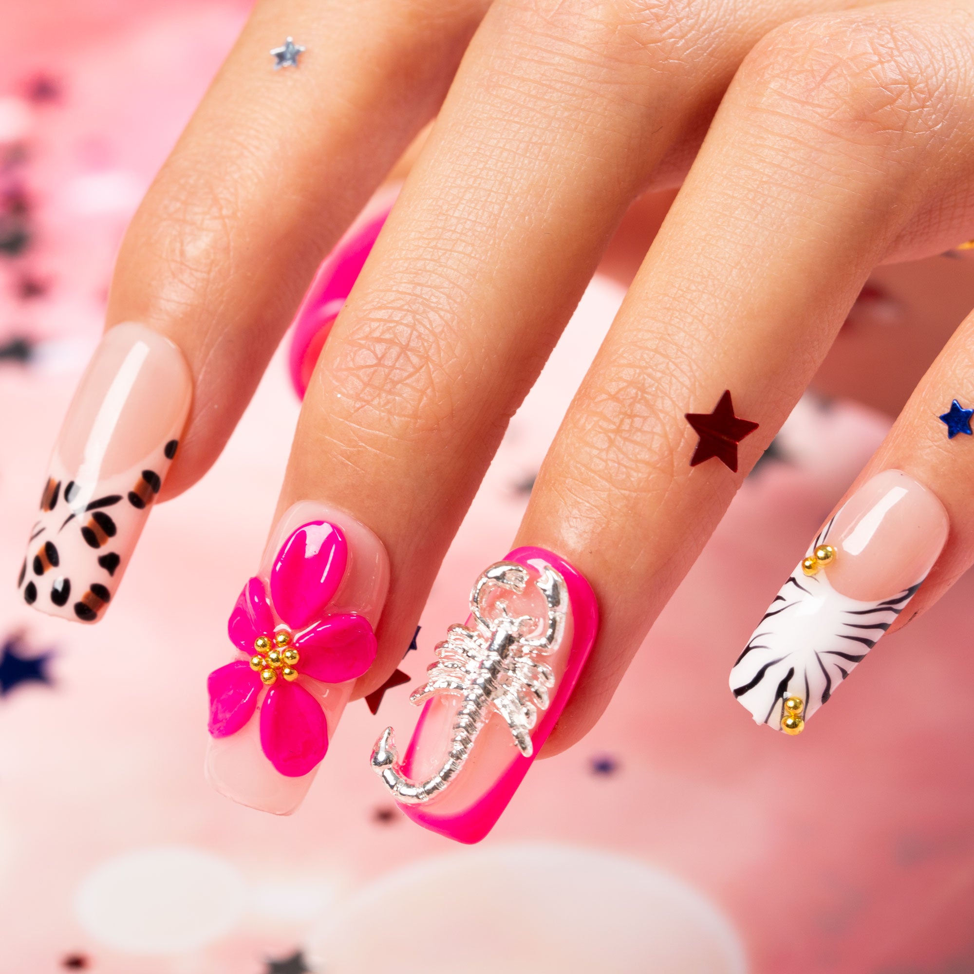 A Wild Sting Handmade Nails H510
