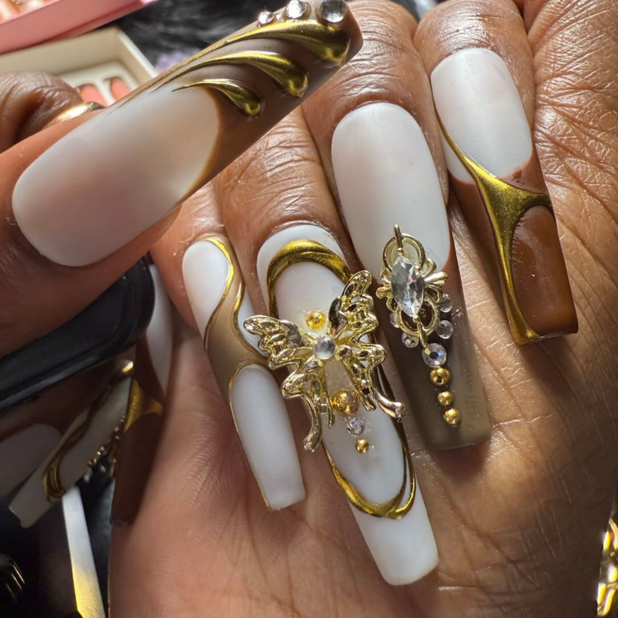@youfunnyma x Lovful Creator Collab GOLDEN HOUR Handmade Nails C027