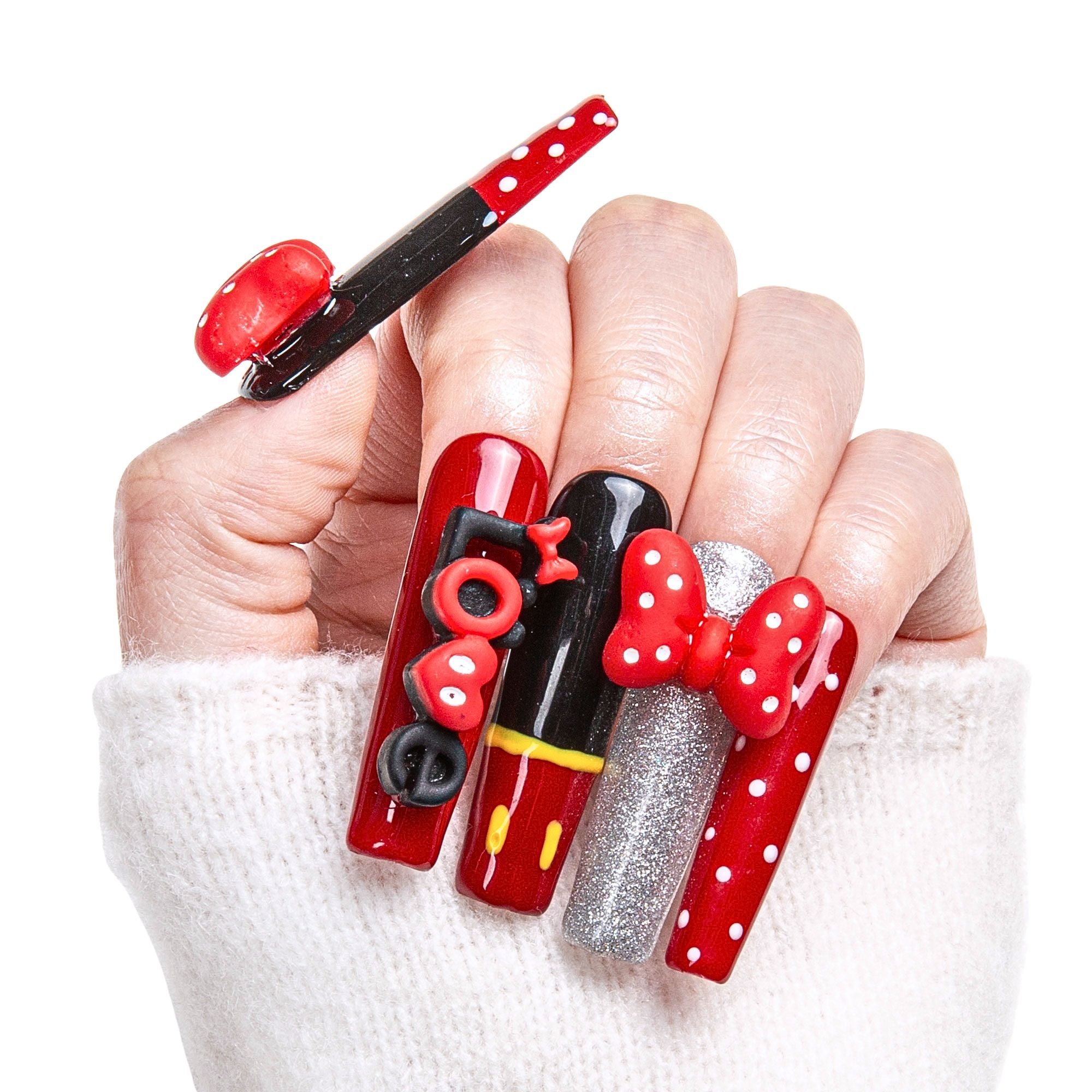 Bowtique Handmade Nails H202