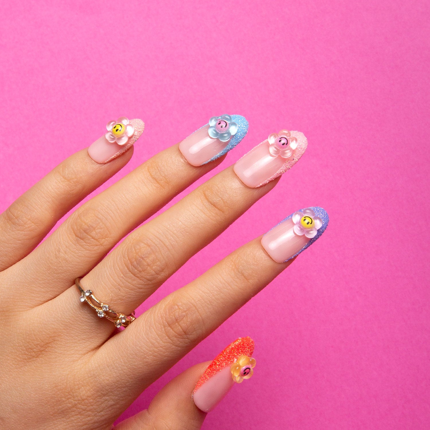 Candy Crush Handmade Round Nails H213