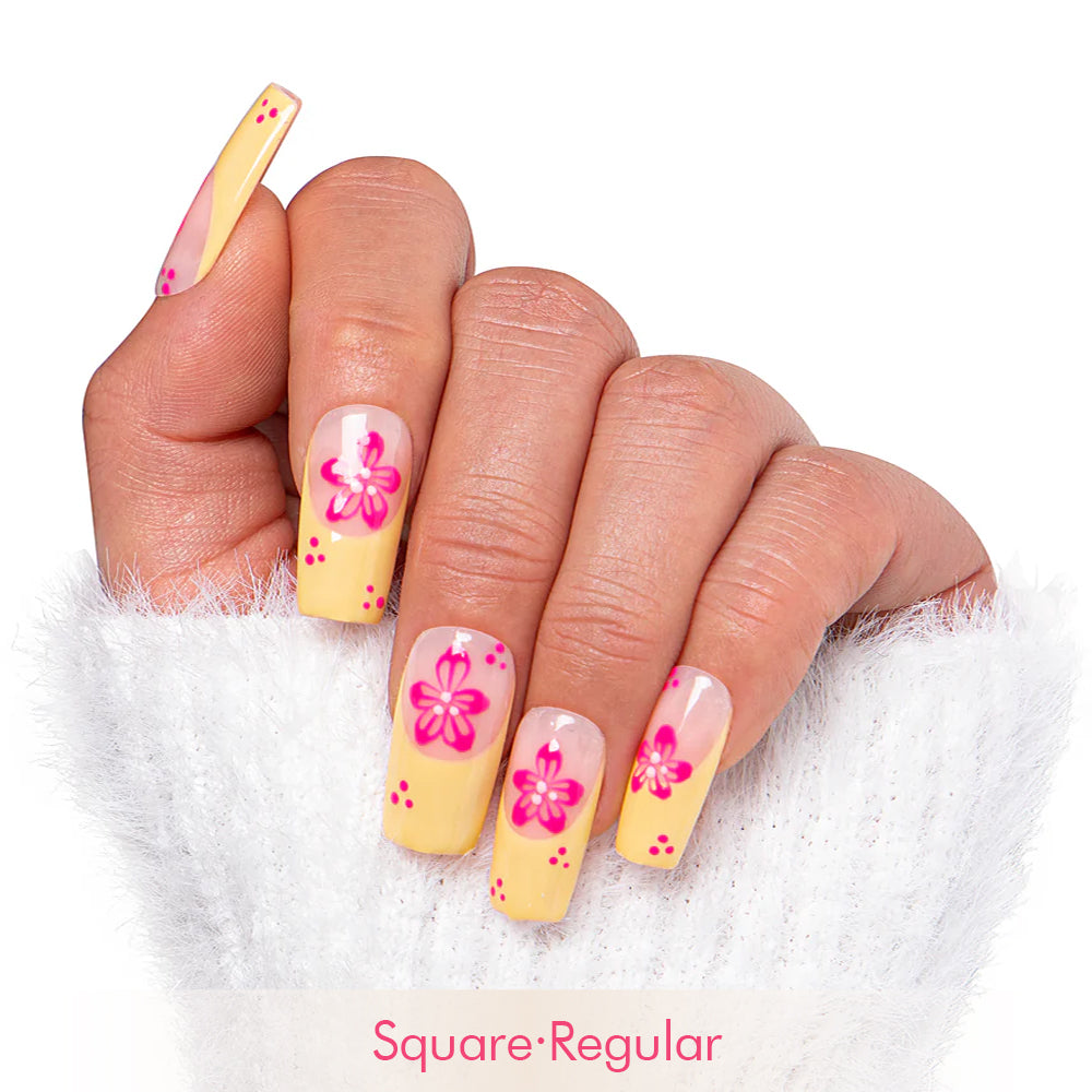 Waikiki Beach Handmade Nails H285