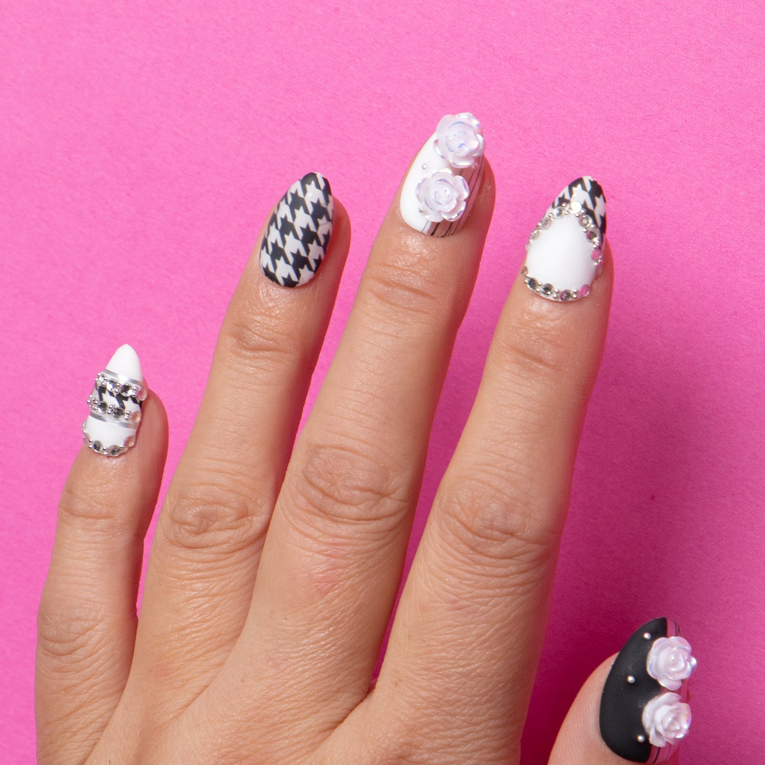 Houndstooth Handmade Almond Nails H30