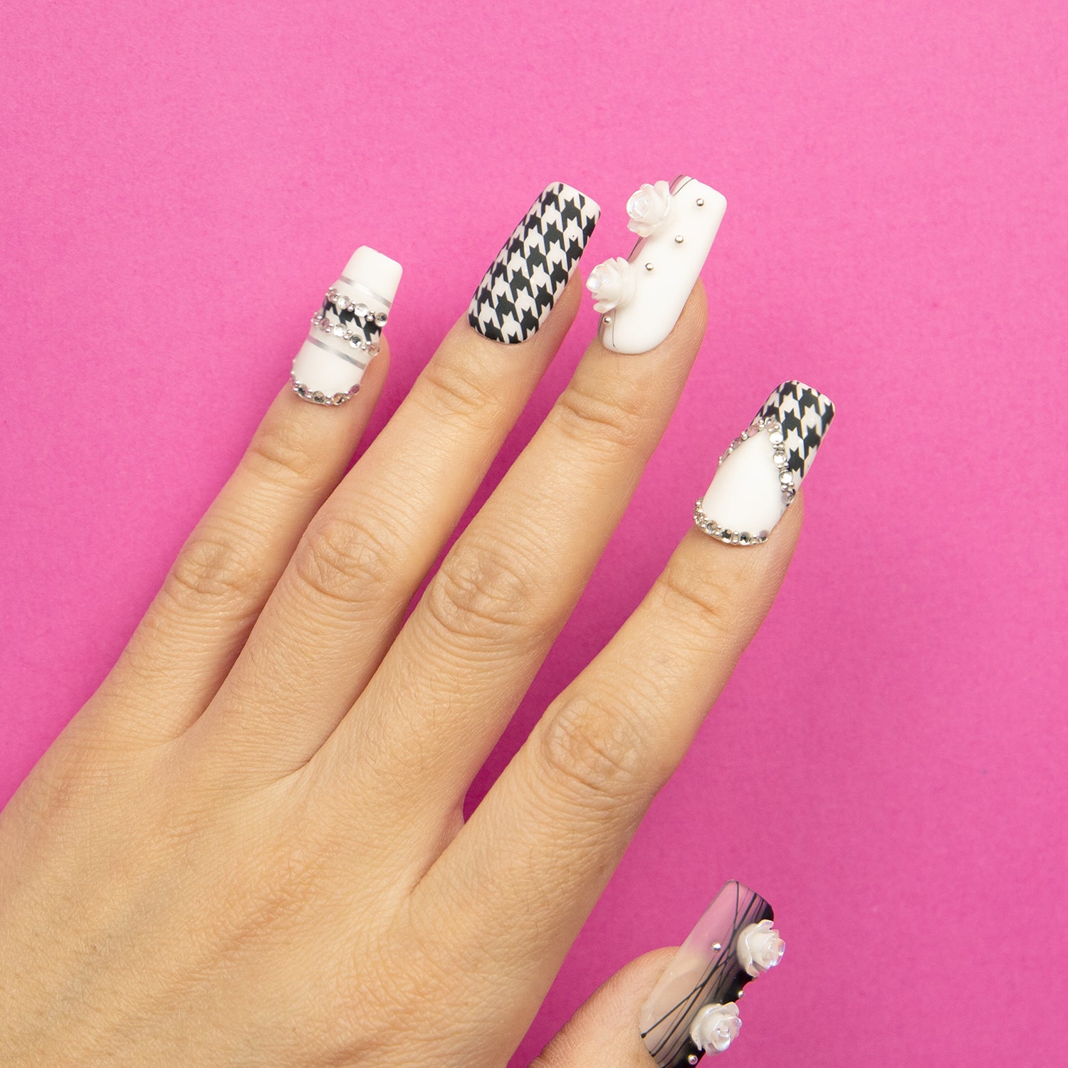 Houndstooth Handmade Square Nails H30