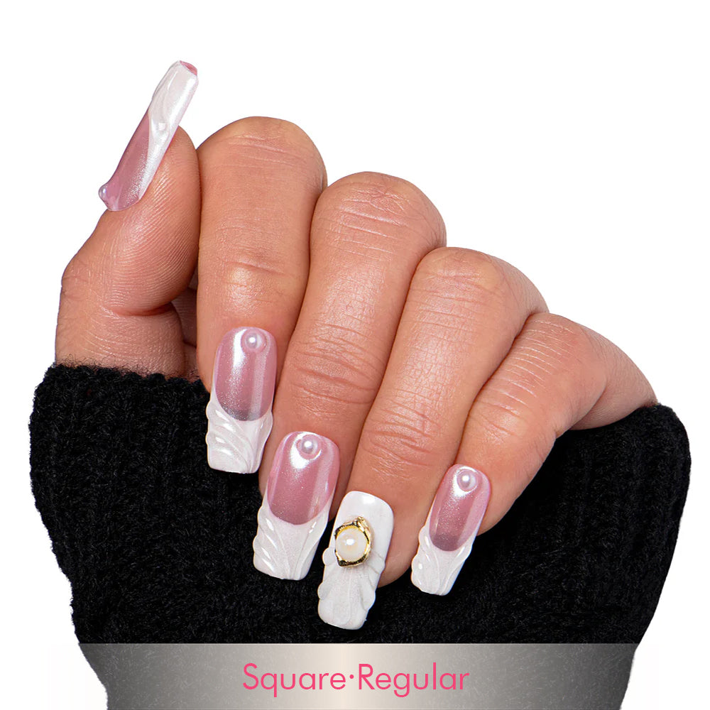 The White Handmade Nails H306