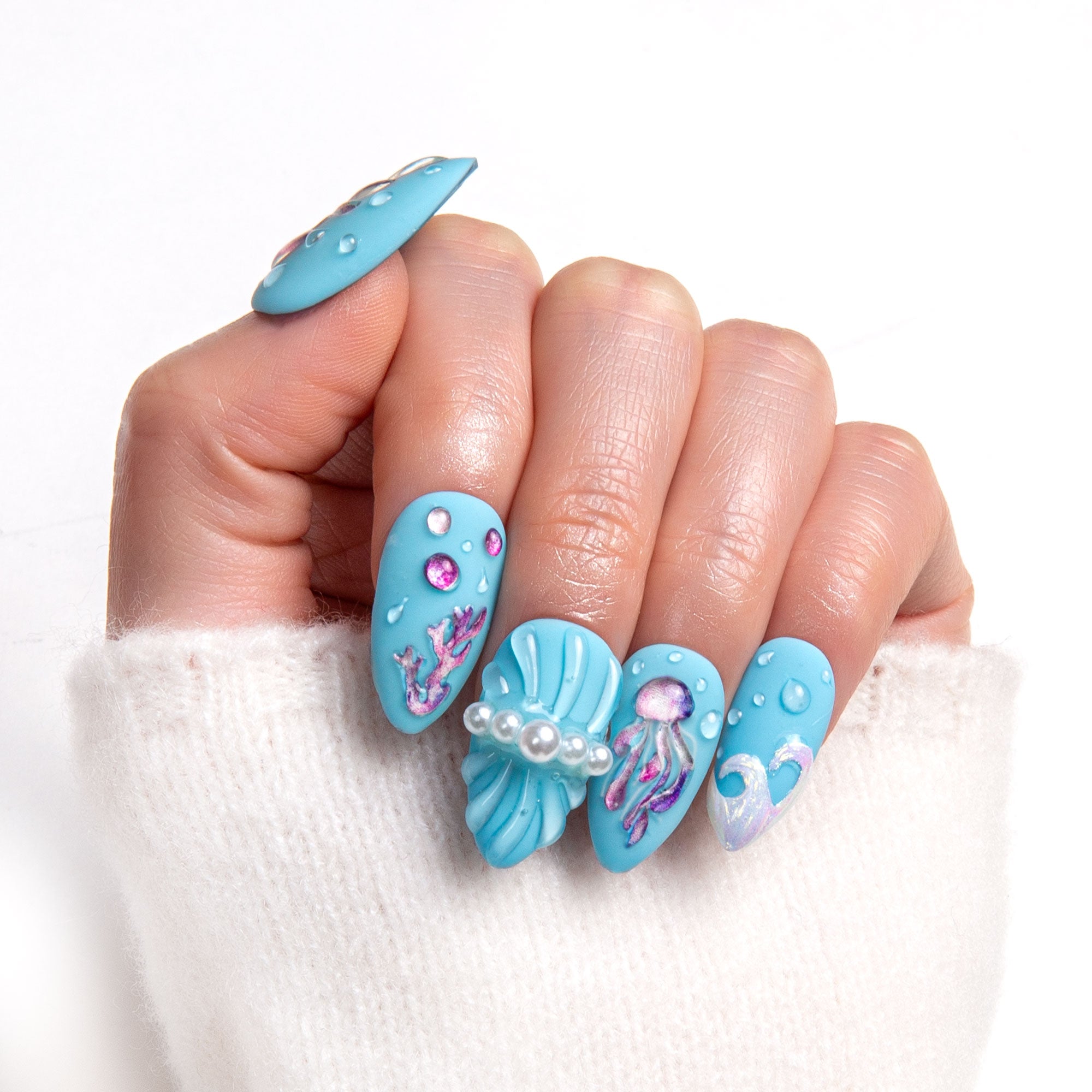 Coral Rhapsody Handmade Nails H323