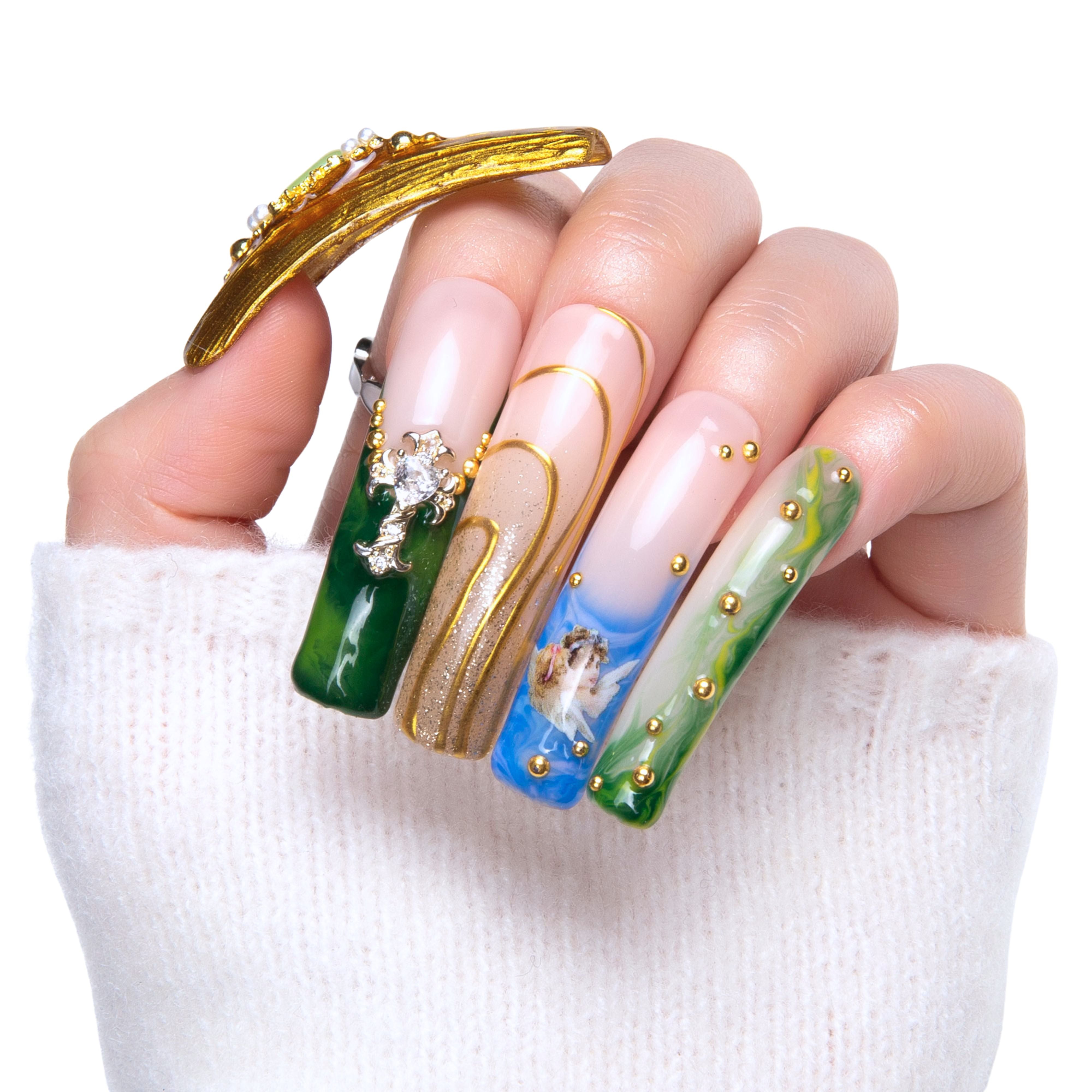 Divine Delights Handmade Nails H367