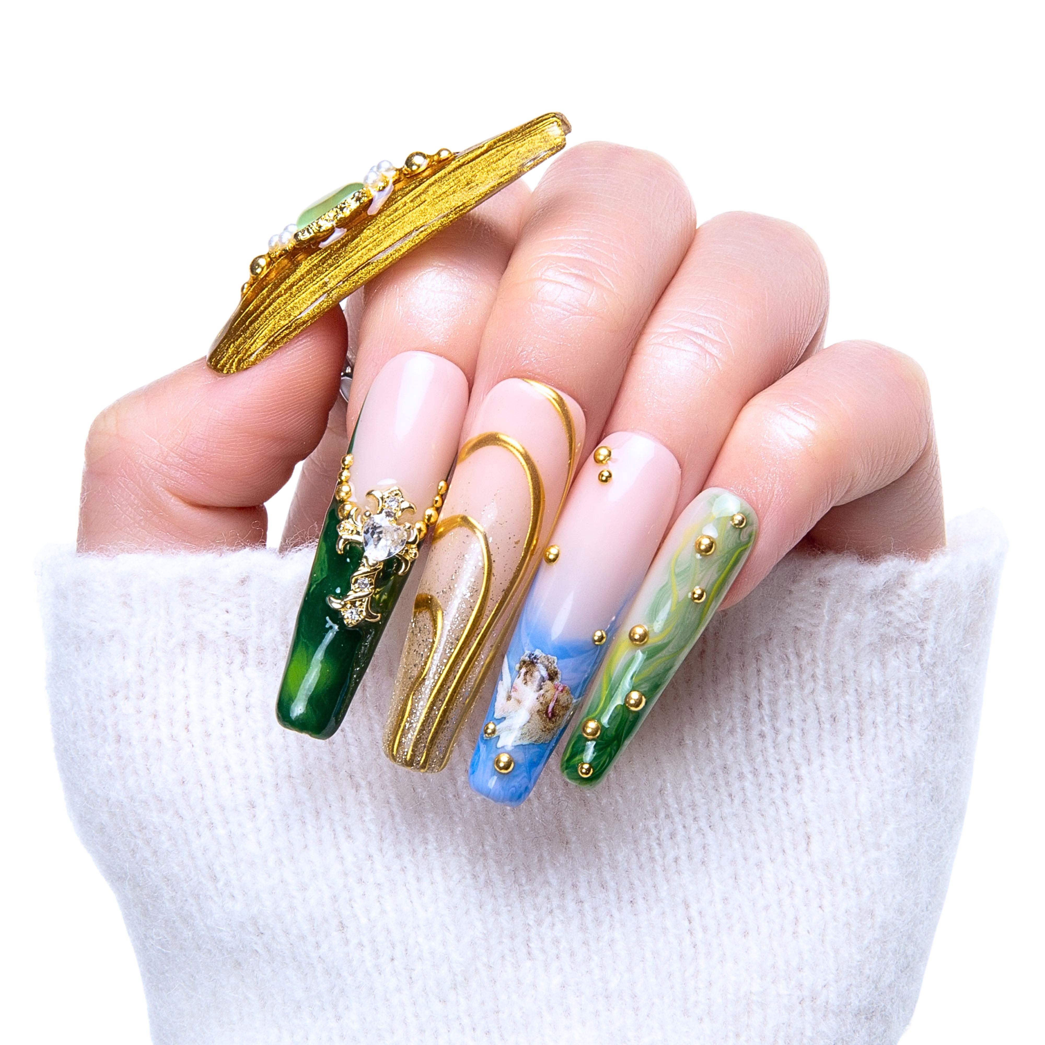 Divine Delights Handmade Nails H367