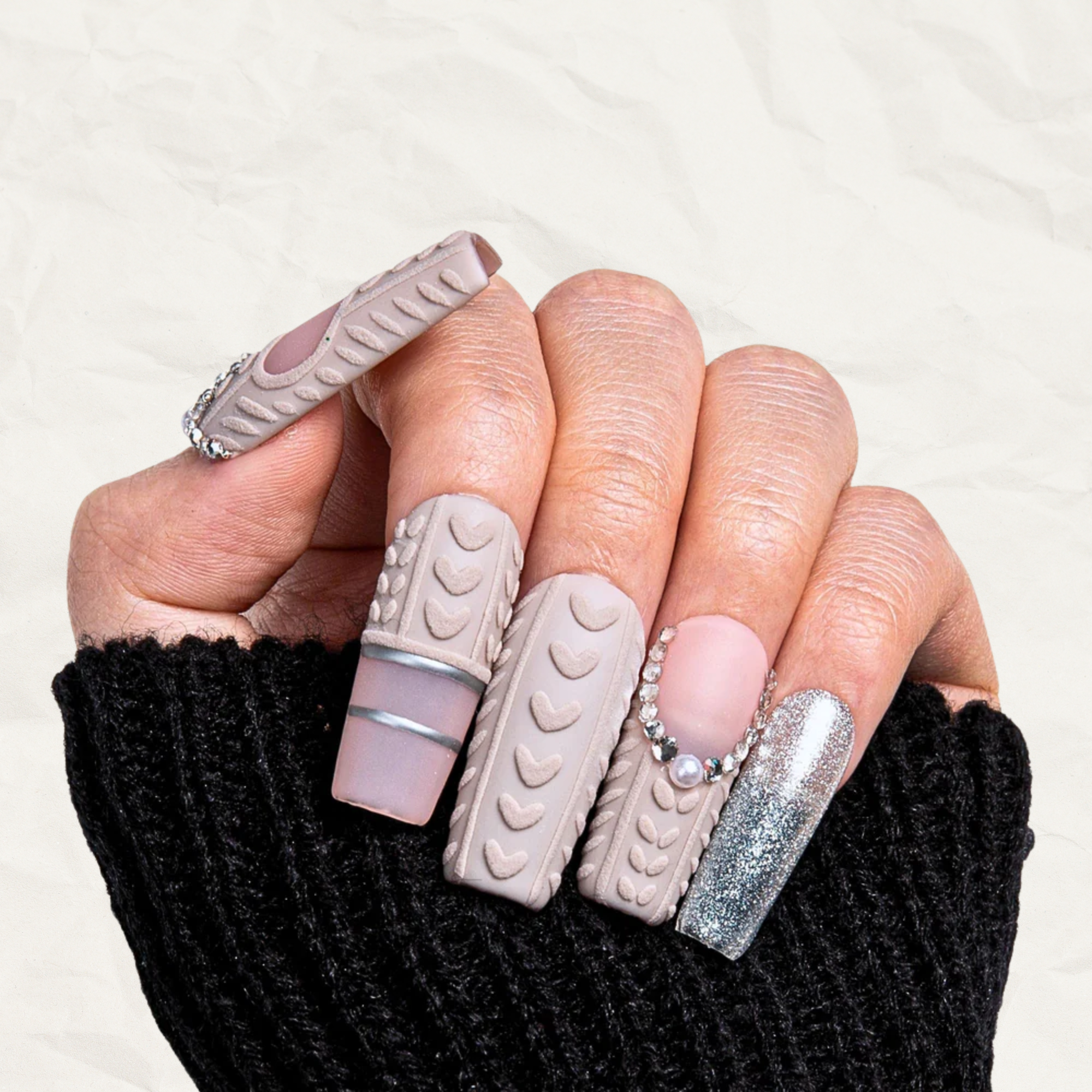 Elegant Knits Handmade Nails H382