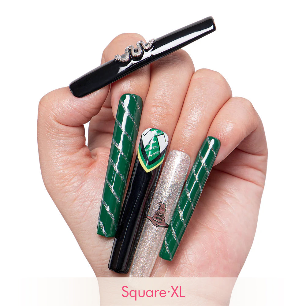 House of Ambition Handmade Nails H415