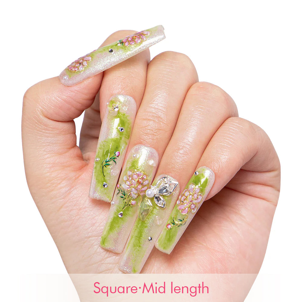 Seraphina’s Garden Handmade Nails H460