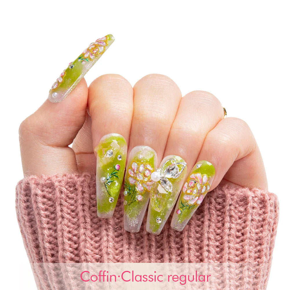 Seraphina’s Garden Handmade Nails H460