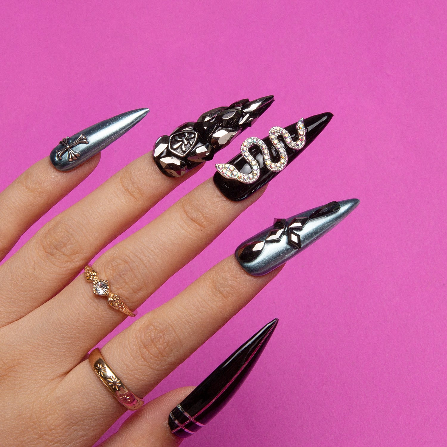 Locomotive Girl Black Handmade Stiletto Nails H51