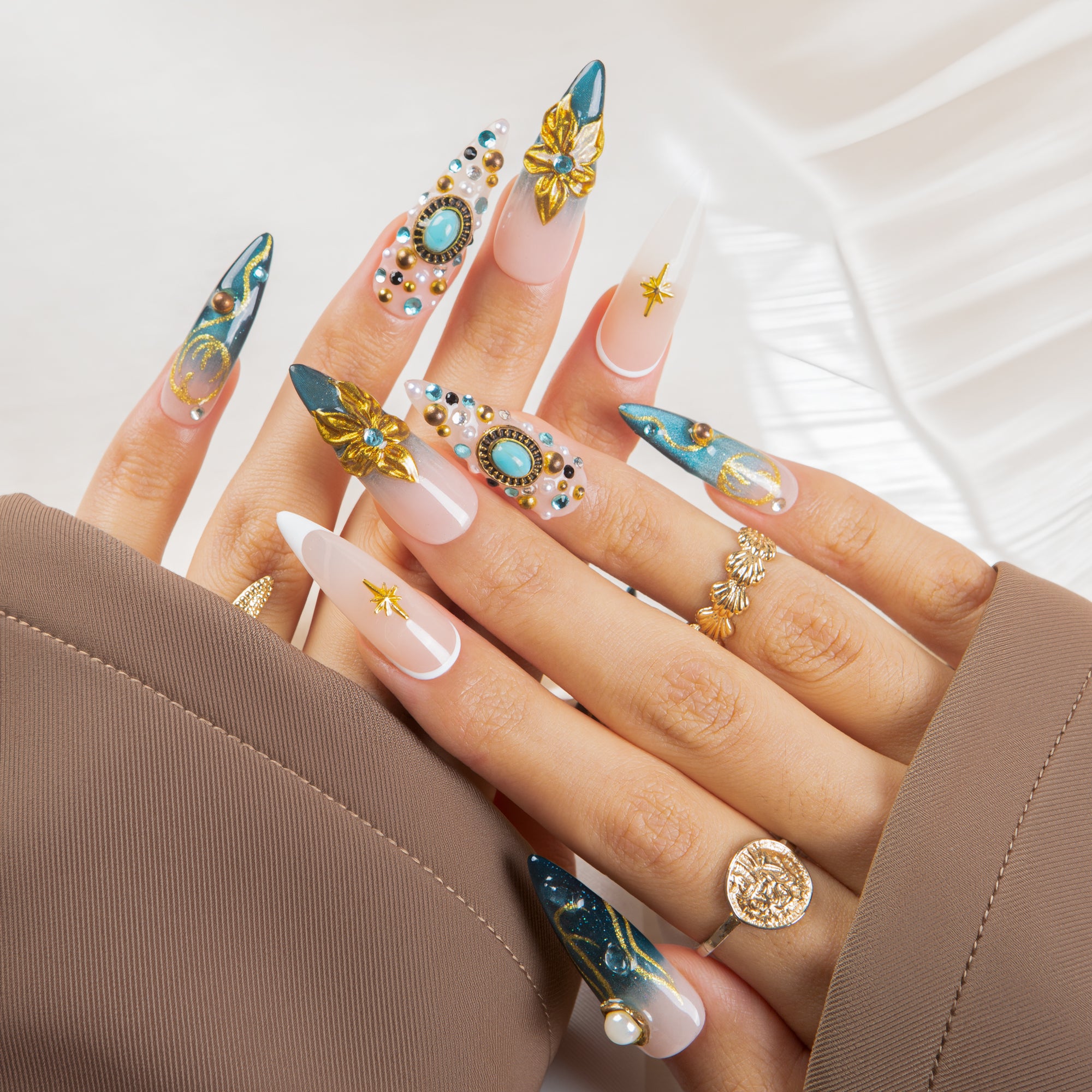 Twilight Treasure Handmade Nails H556