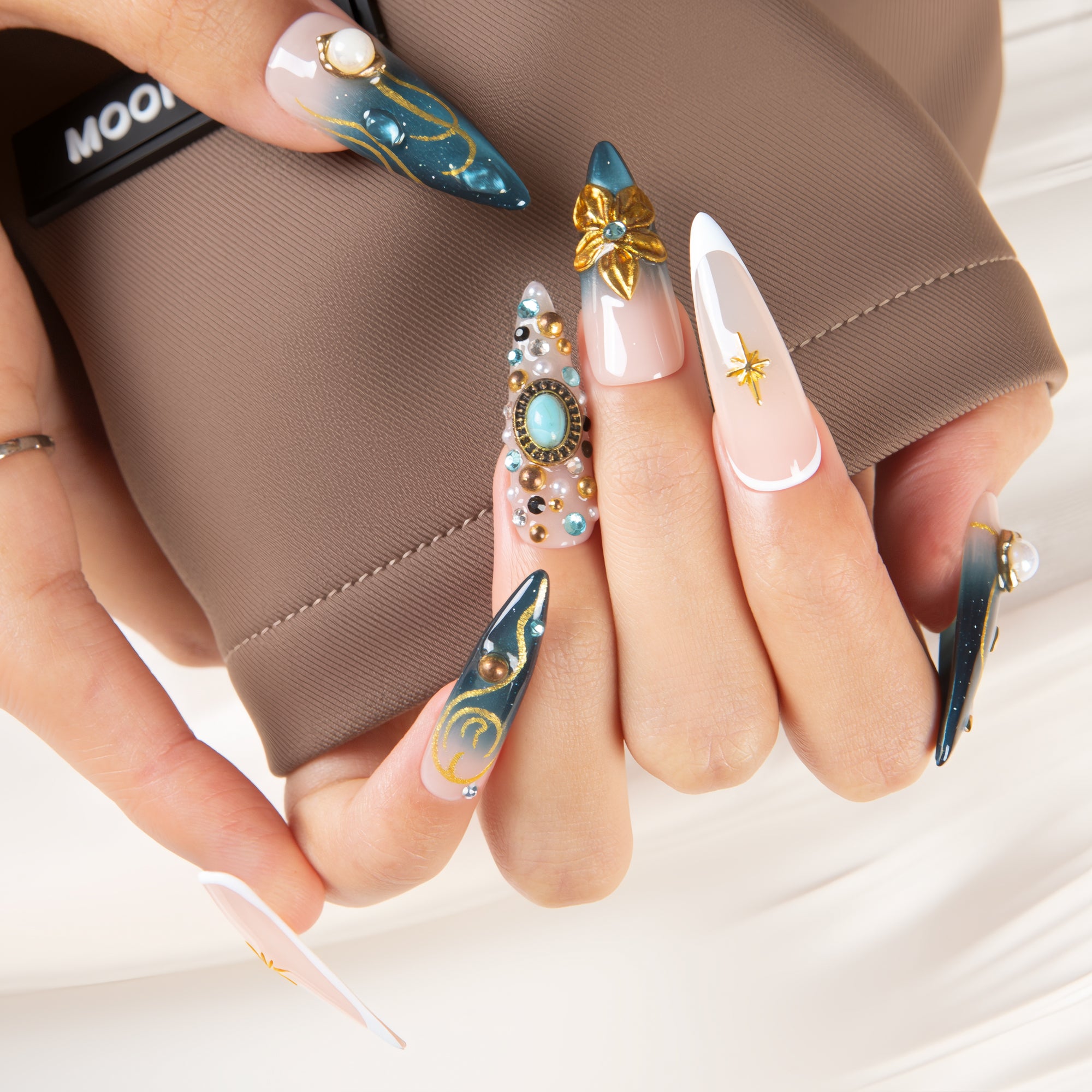 Twilight Treasure Handmade Nails H556