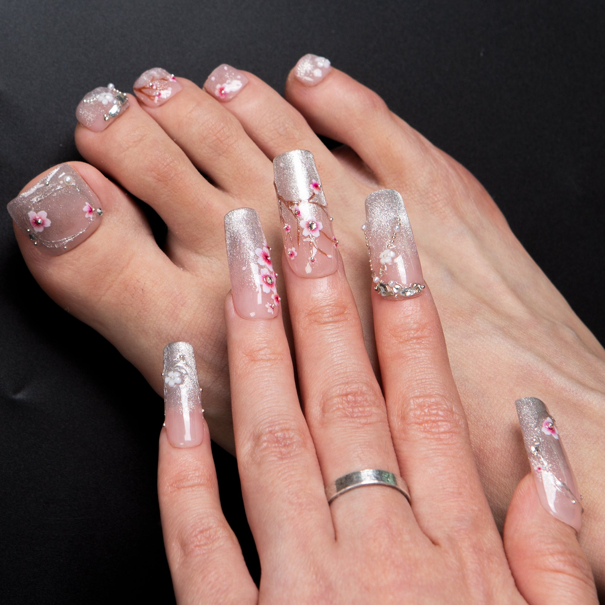 Sweet Sakura Combo Set Handmade Nails H559+T559