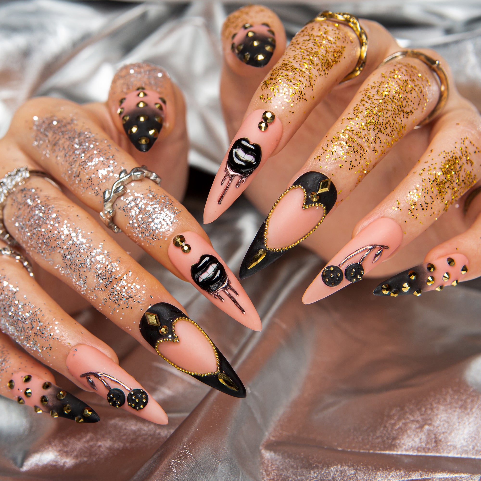 XOXO, Venom Wild Handmade Nails H563
