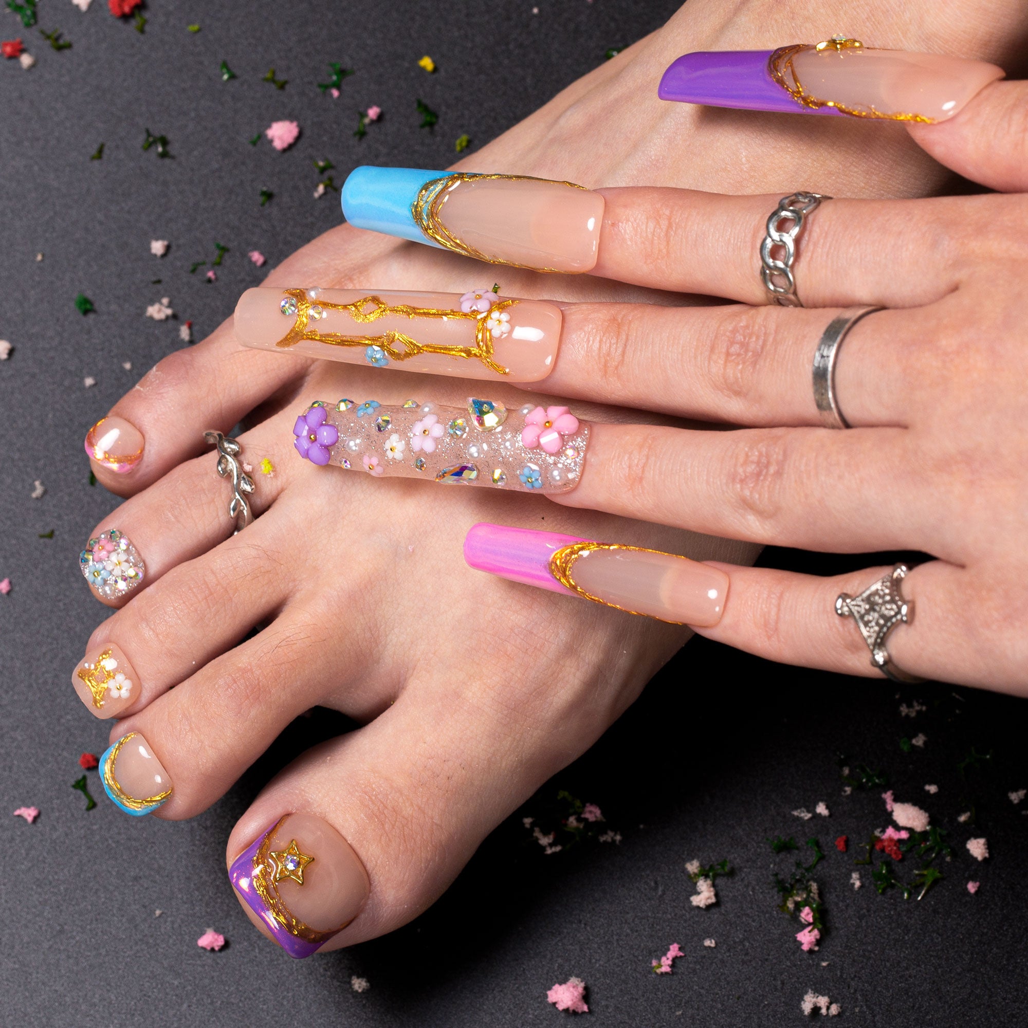Gemini in Full Bloom Combo Set Handmade Nails H587+T587