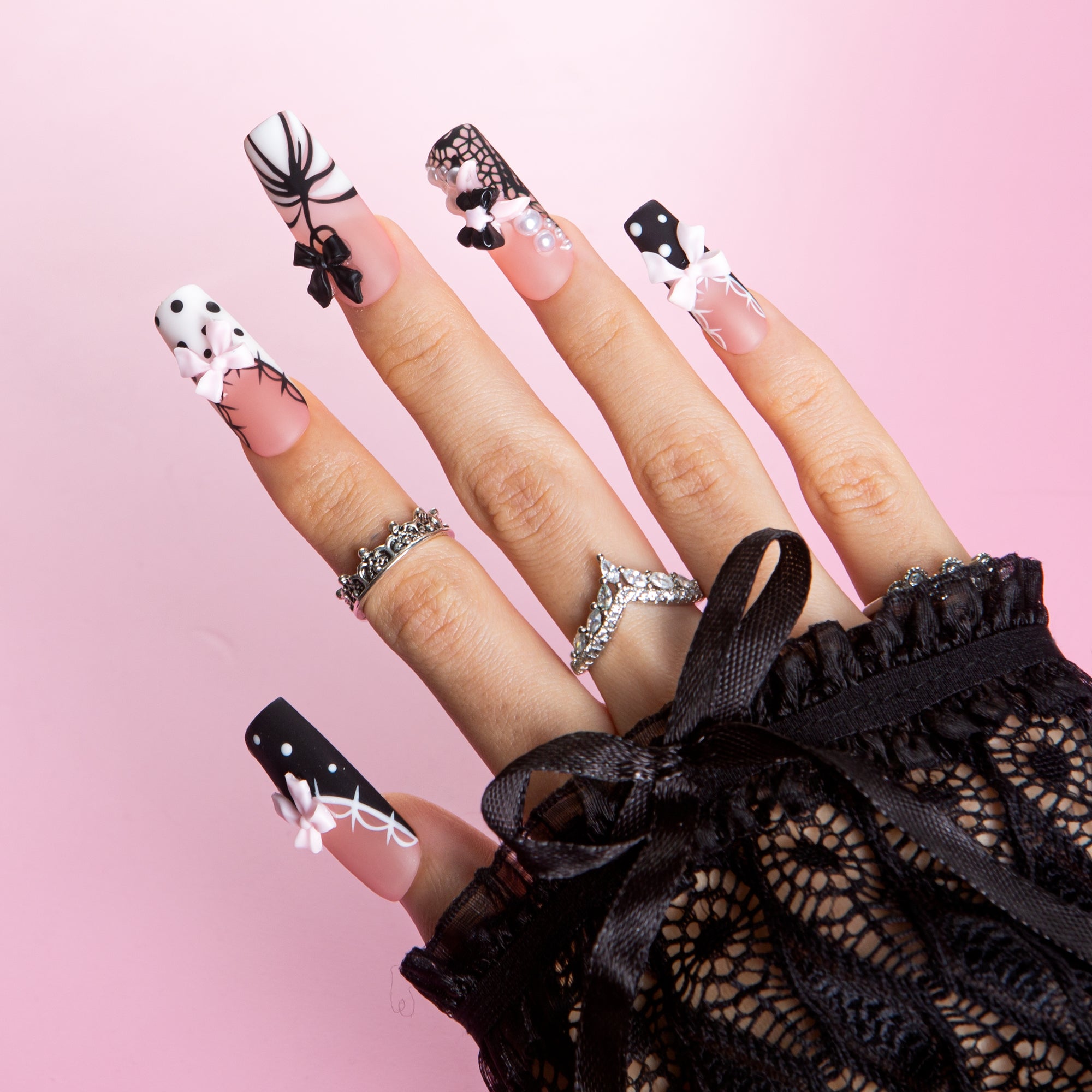 Midnight Doll Handmade Nails H608