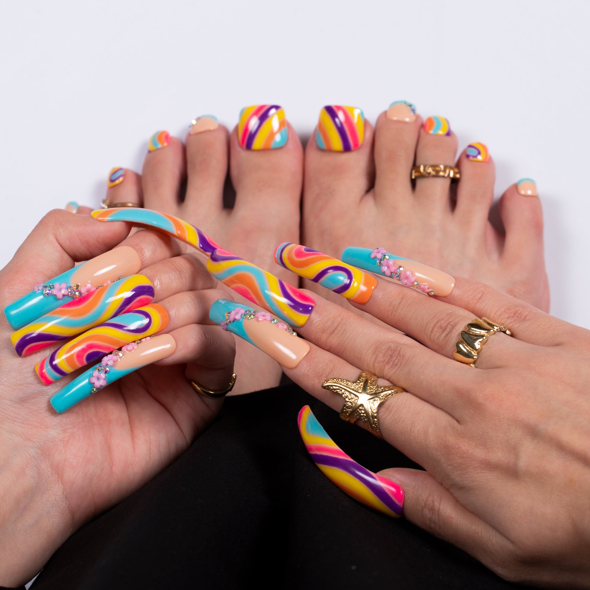 Too Groovy To Text Back Combo Set Handmade Nails H619+T619