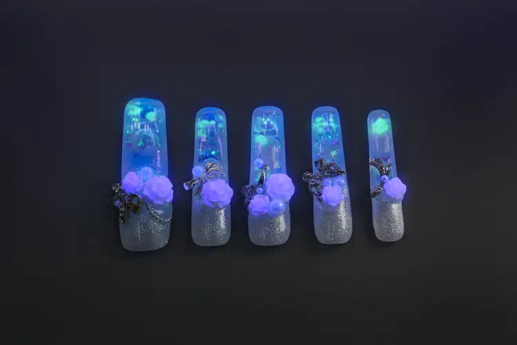 Frozen Garden Handmade Fluid Glitter Nails GLOW IN THE DARK H631