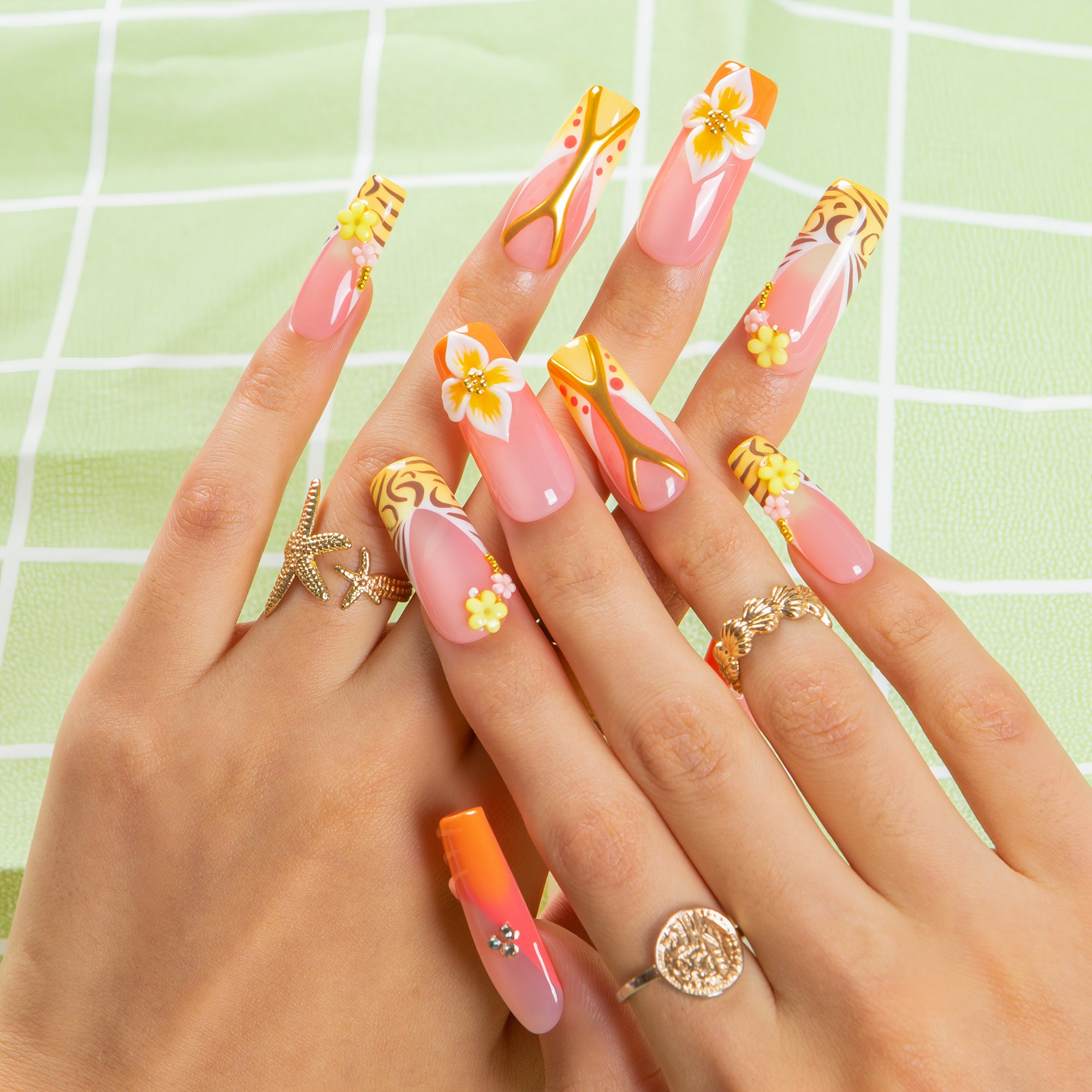 Poolside Drama Handmade Nails H635