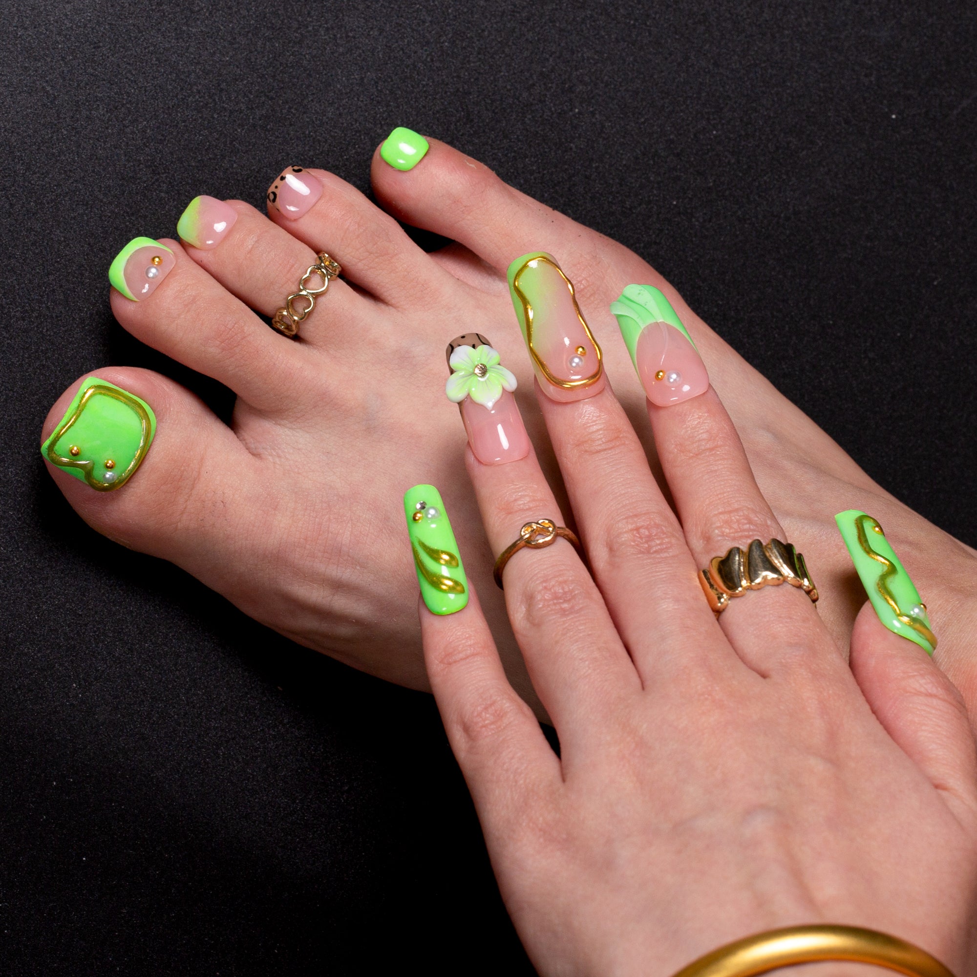 Pretty When I'm Petty Combo Set Handmade Nails H637+T637