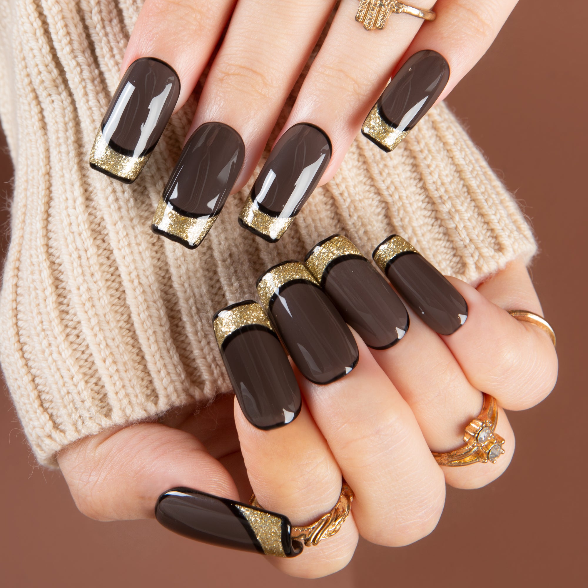Noir Affair Handmade Nails H643