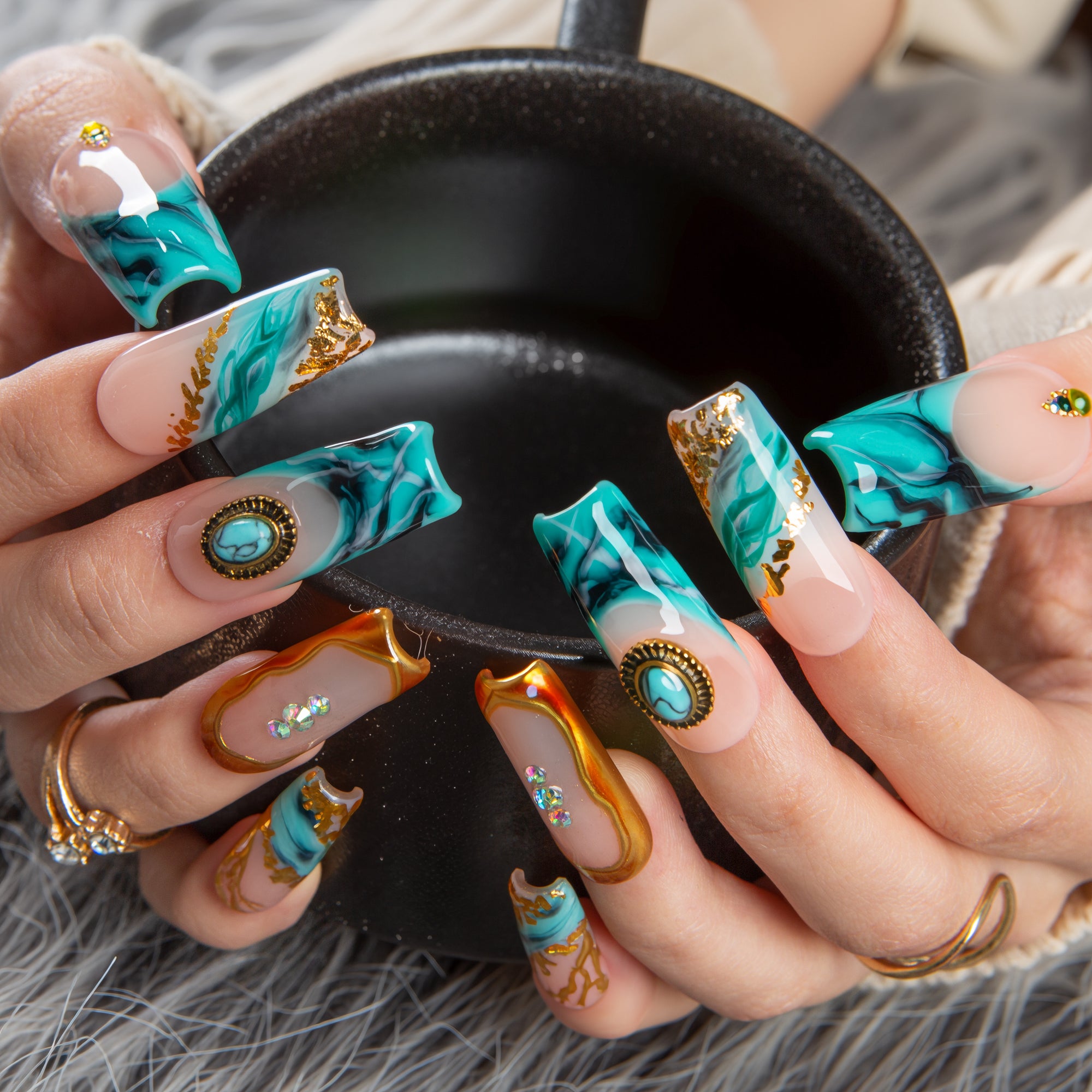 Shadow Play Handmade Nails H649