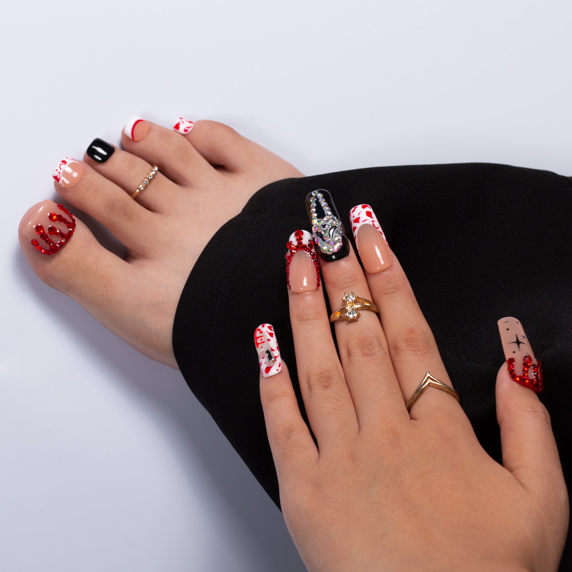 Scream Night Combo Set Handmade Nails H662+T662