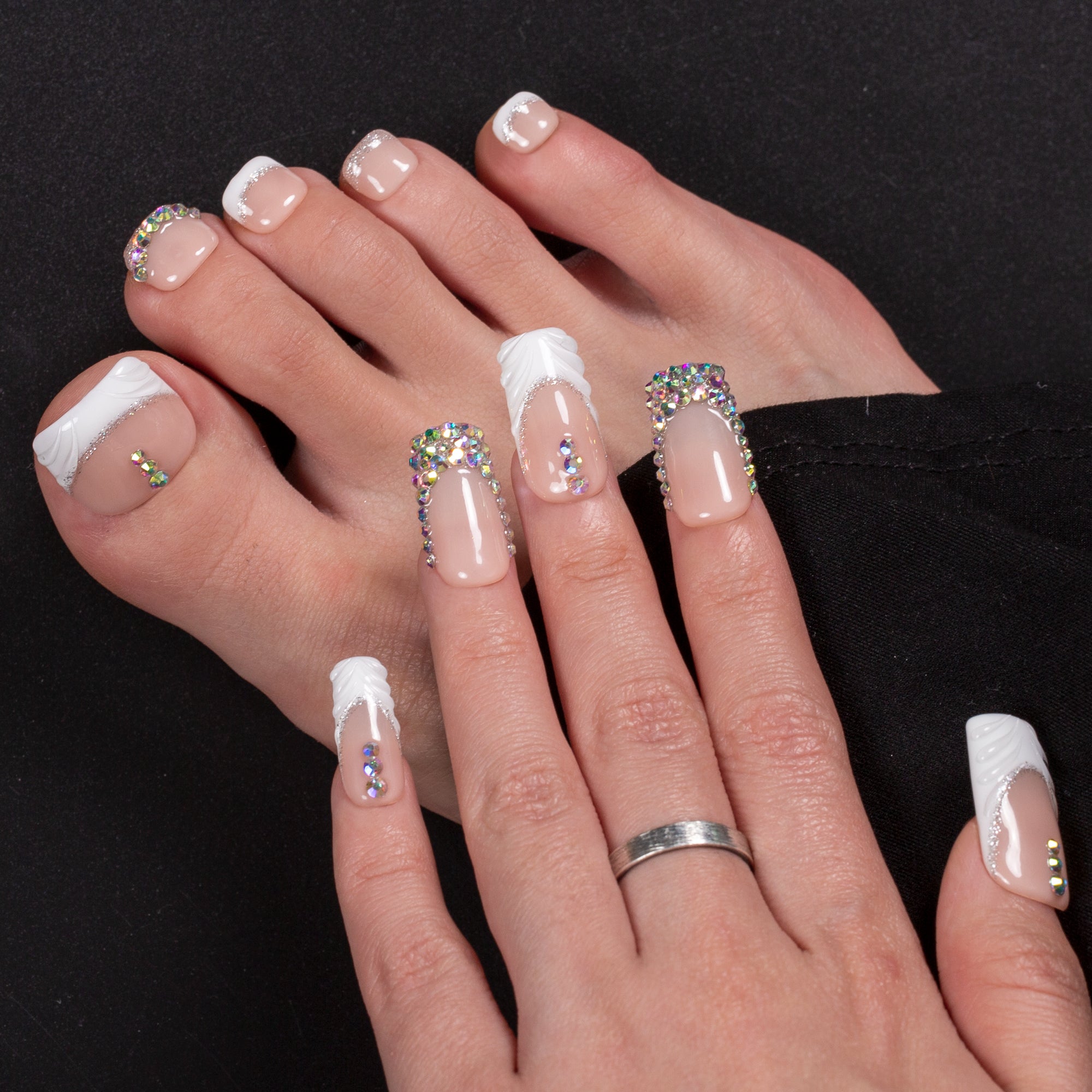 Chic Simplicity Combo Set Handmade Nails H668+T668