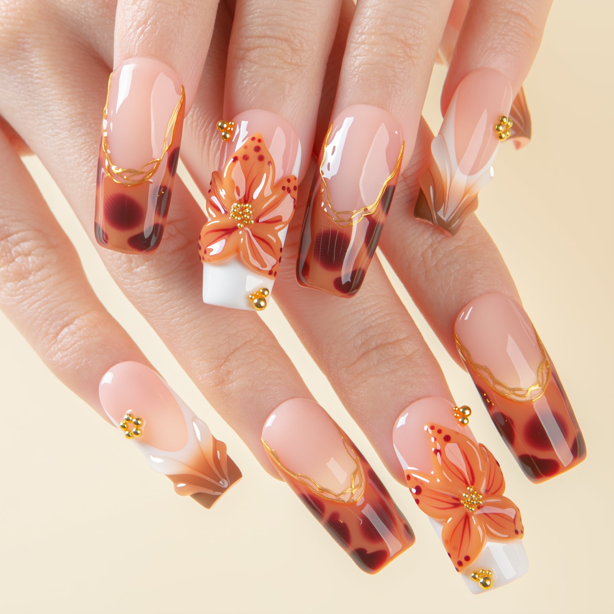 Caramel Petal Handmade Nails H686