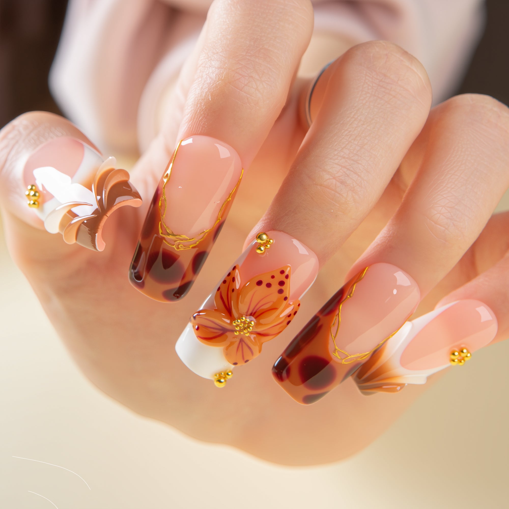 Caramel Petal Handmade Nails H686