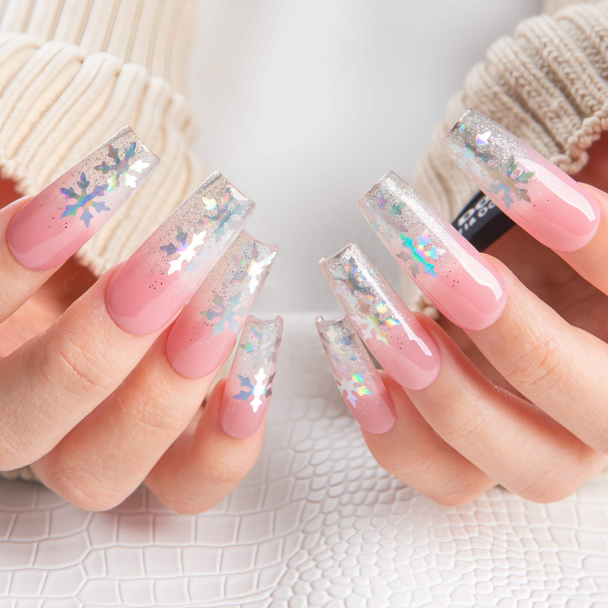 Aurora Handmade Nails H688