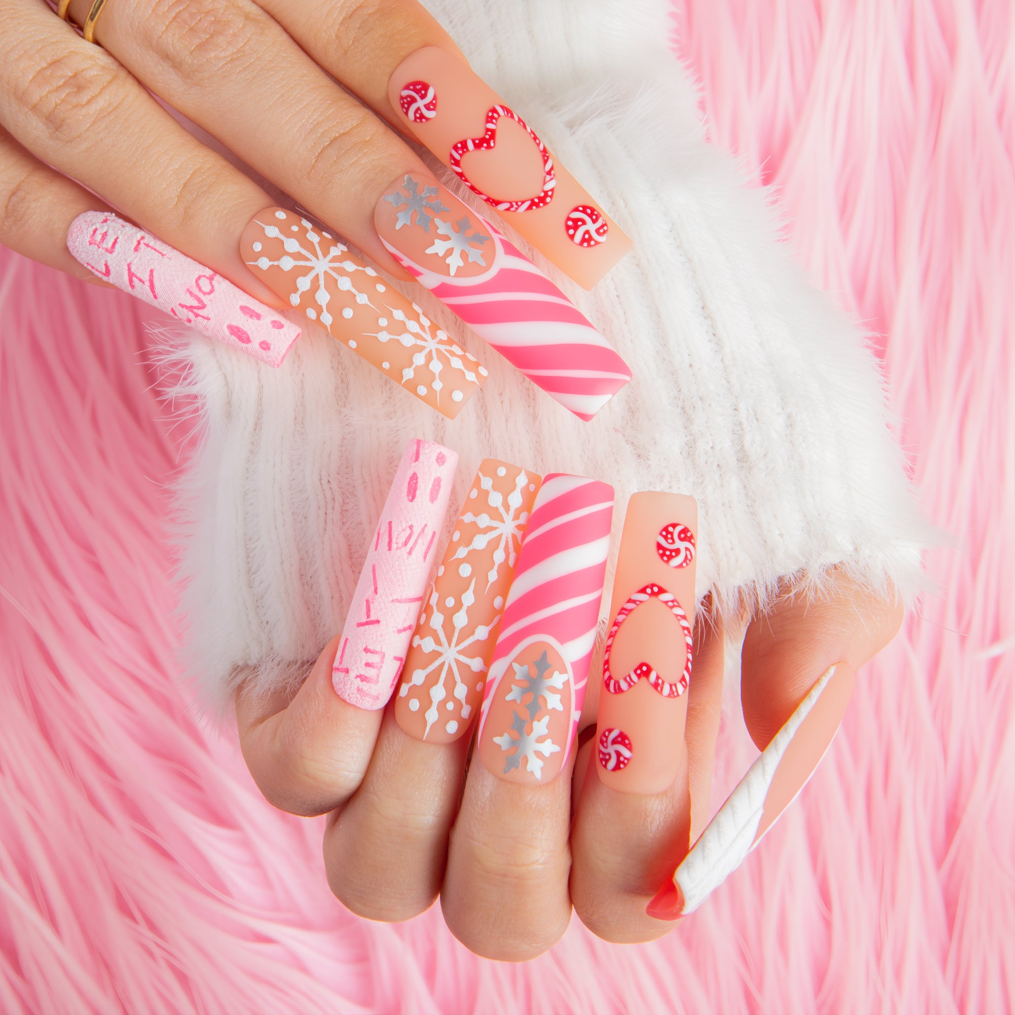 Candy Snow Handmade Nails H695