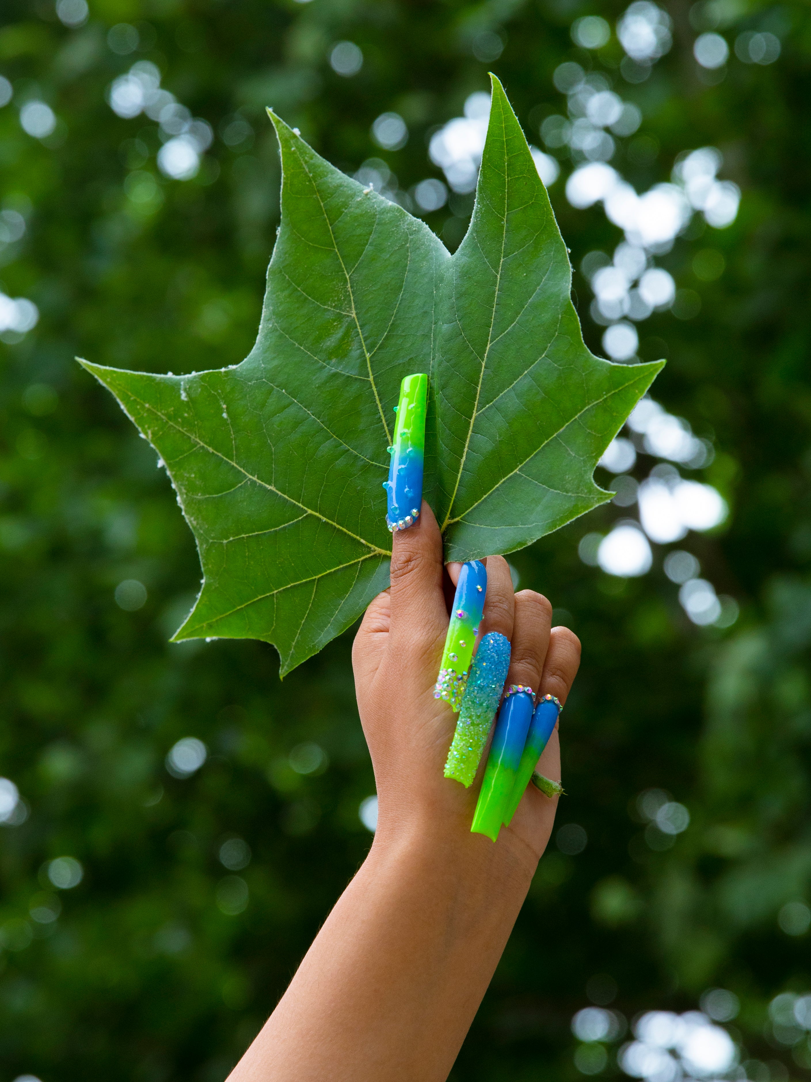 dreamy sky press on nails