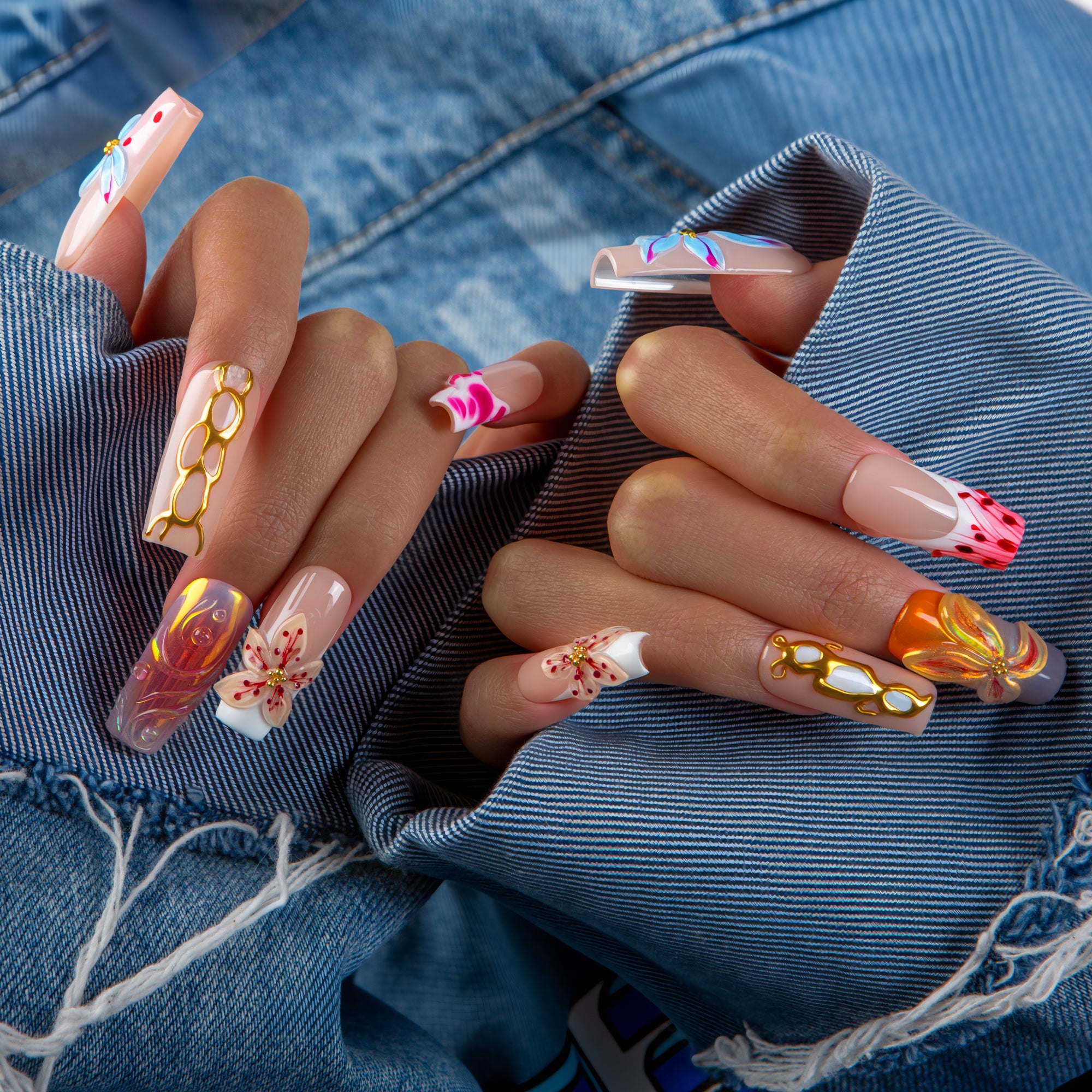 Sunlit Petals Handmade Nails H776