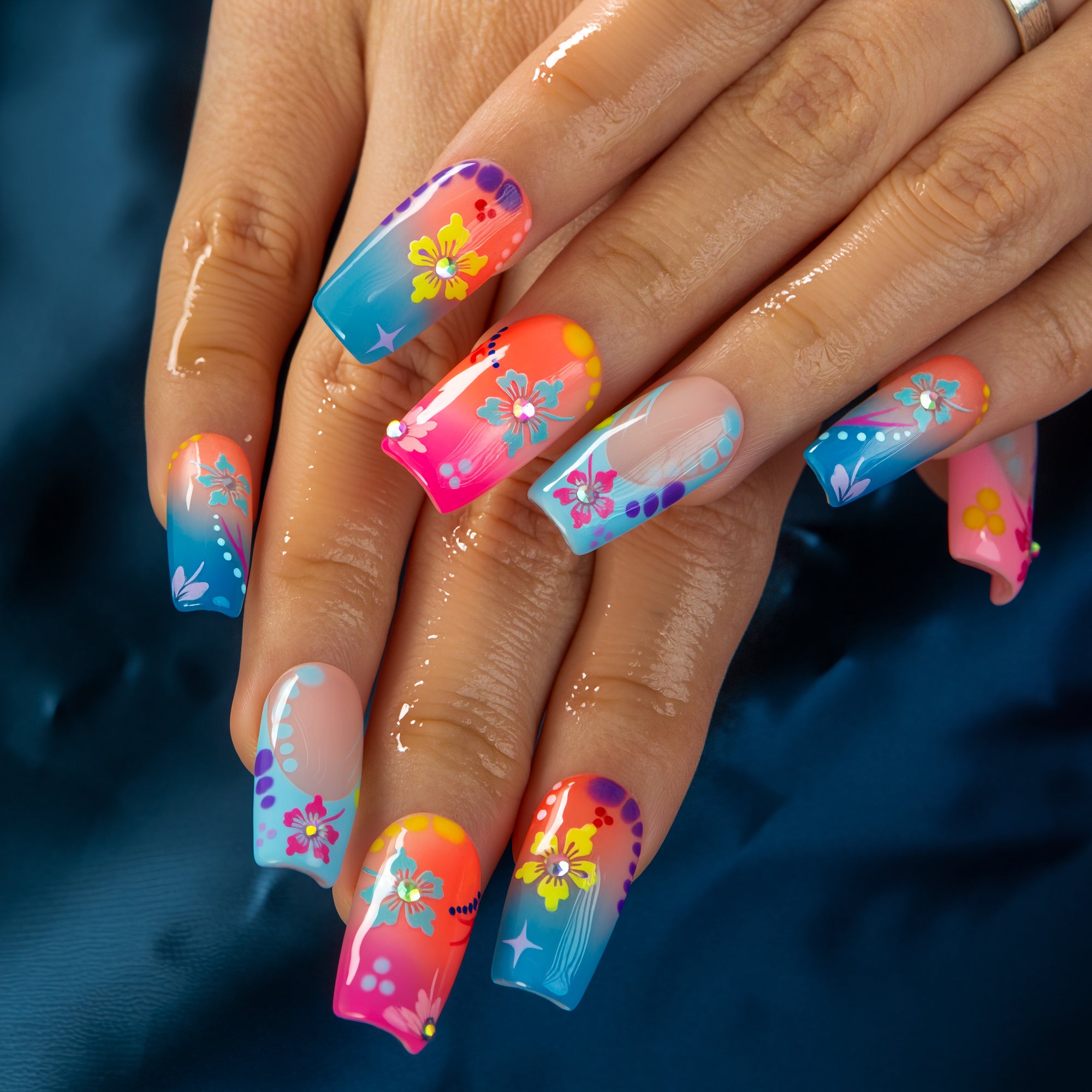 Dreamlight Handmade Nails H819