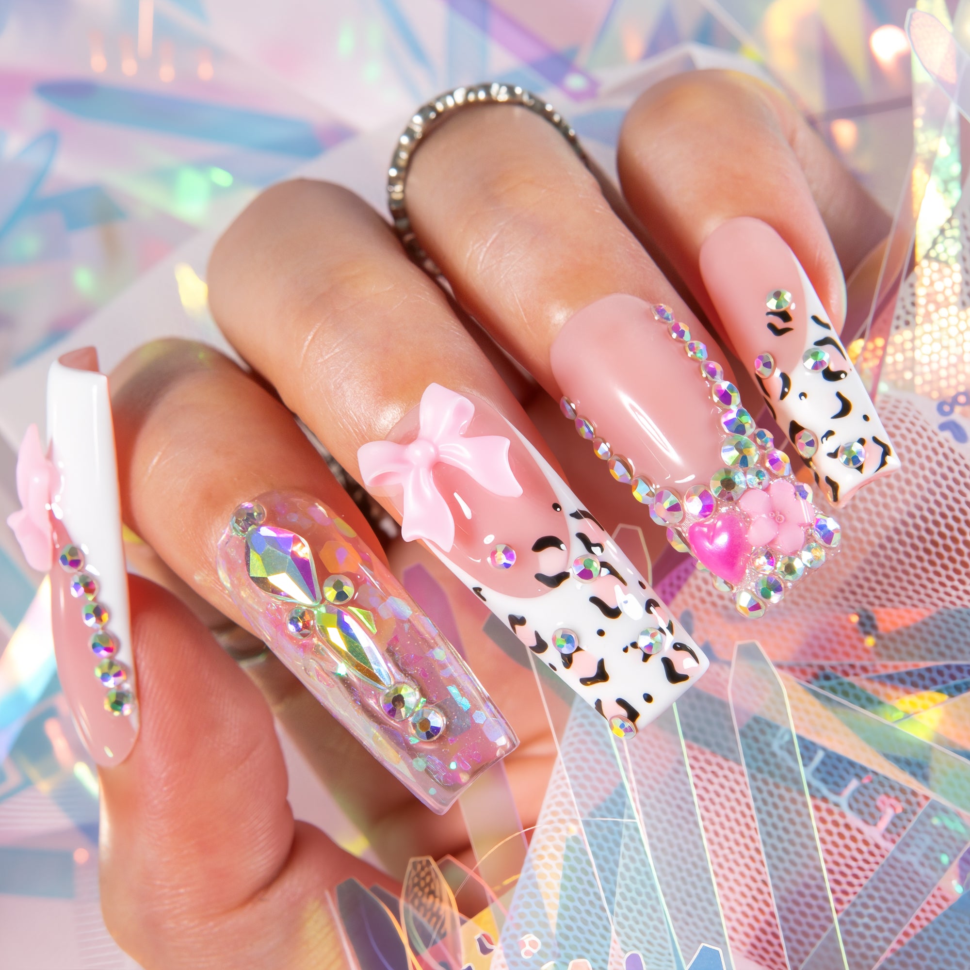 Sweet Riot Handmade Nails H826