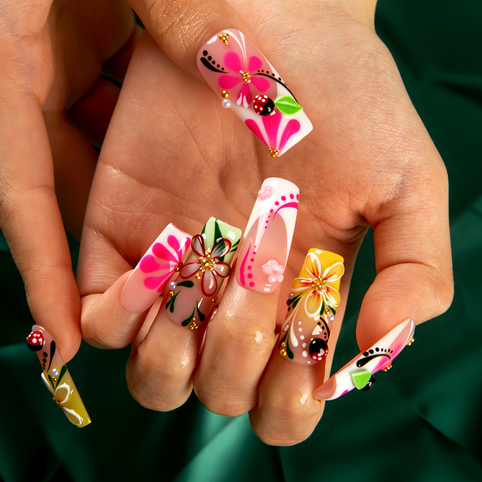 Wildflower Handmade Nails H828