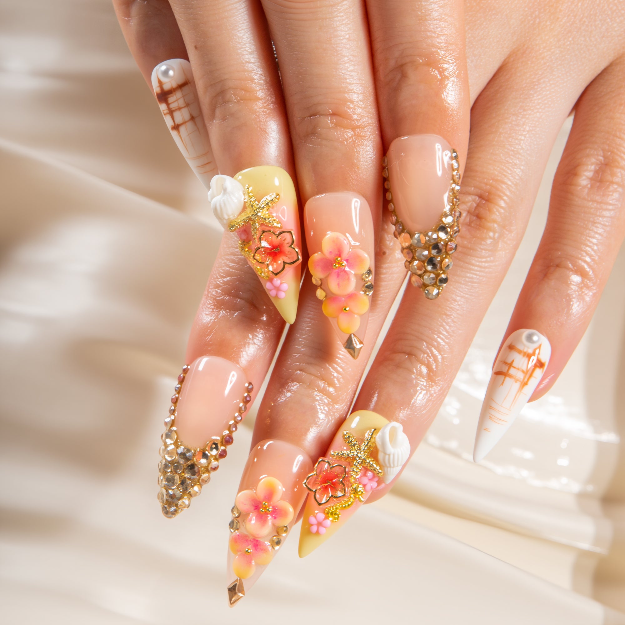 Coral Coast Handmade Nails H841